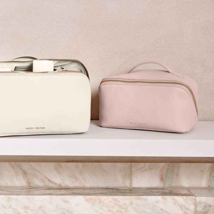 Medium Make Up and Wash Bag in Pink | Katie Loxton Ltd. (UK)