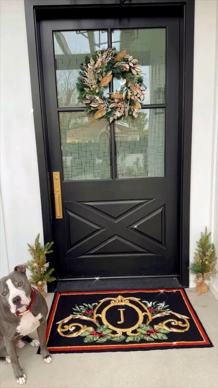Love our new holiday doormat can’t wait to get our garland! 🍁