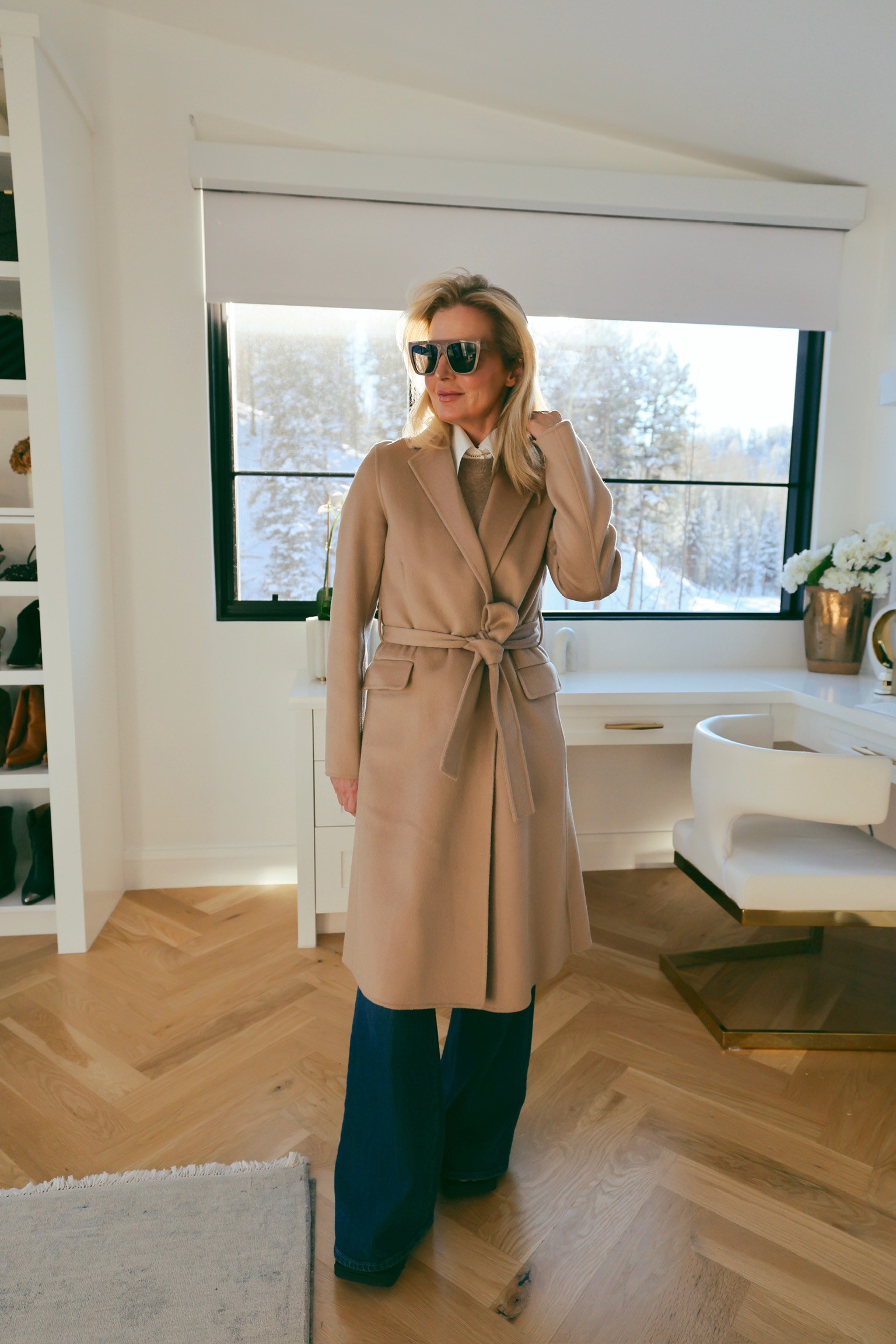 Wrapped in cashmere, feeling like winter just got a little more elegant. 

 #LTKootd