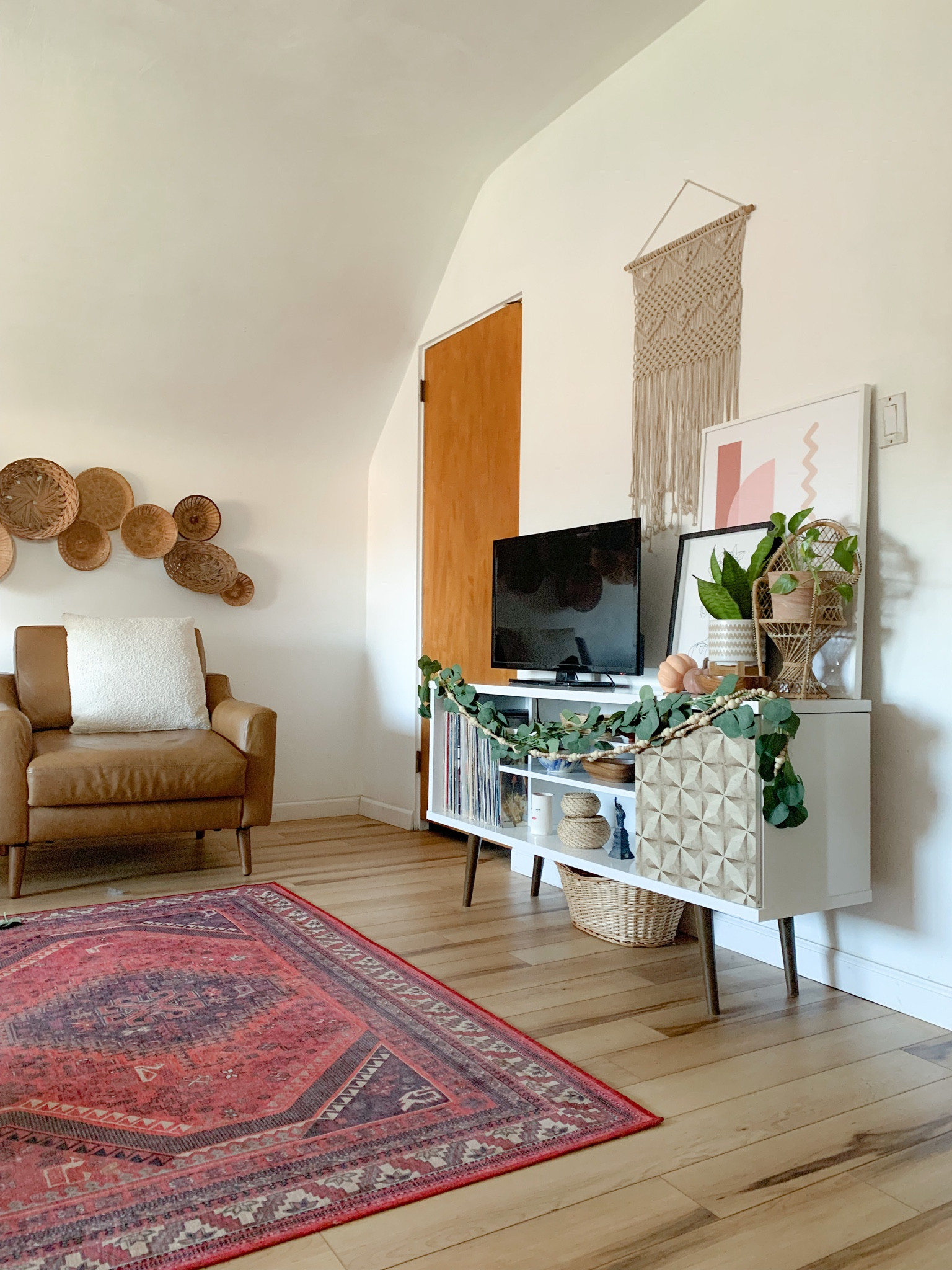 Linking some boho chic fall decor + home decor finds! 🤎

#LTKSeasonal #LTKstyletip #LTKhome