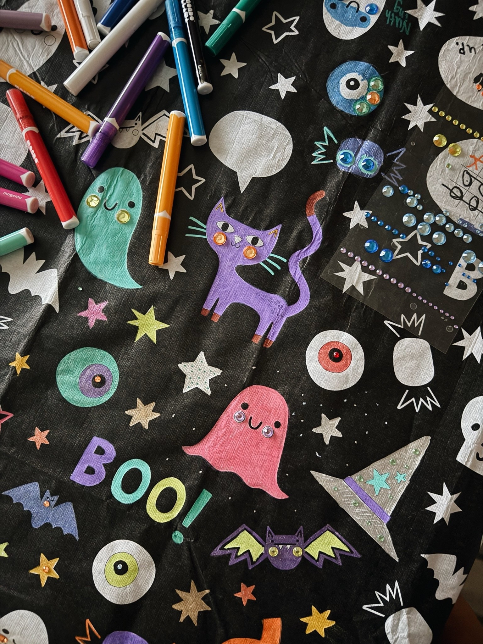 Such a fun Halloween craft! These markers and stickers really elevate it! So much fun for the kids, and me!

#LTKmomlife #LTKSeasonal #LTKKids