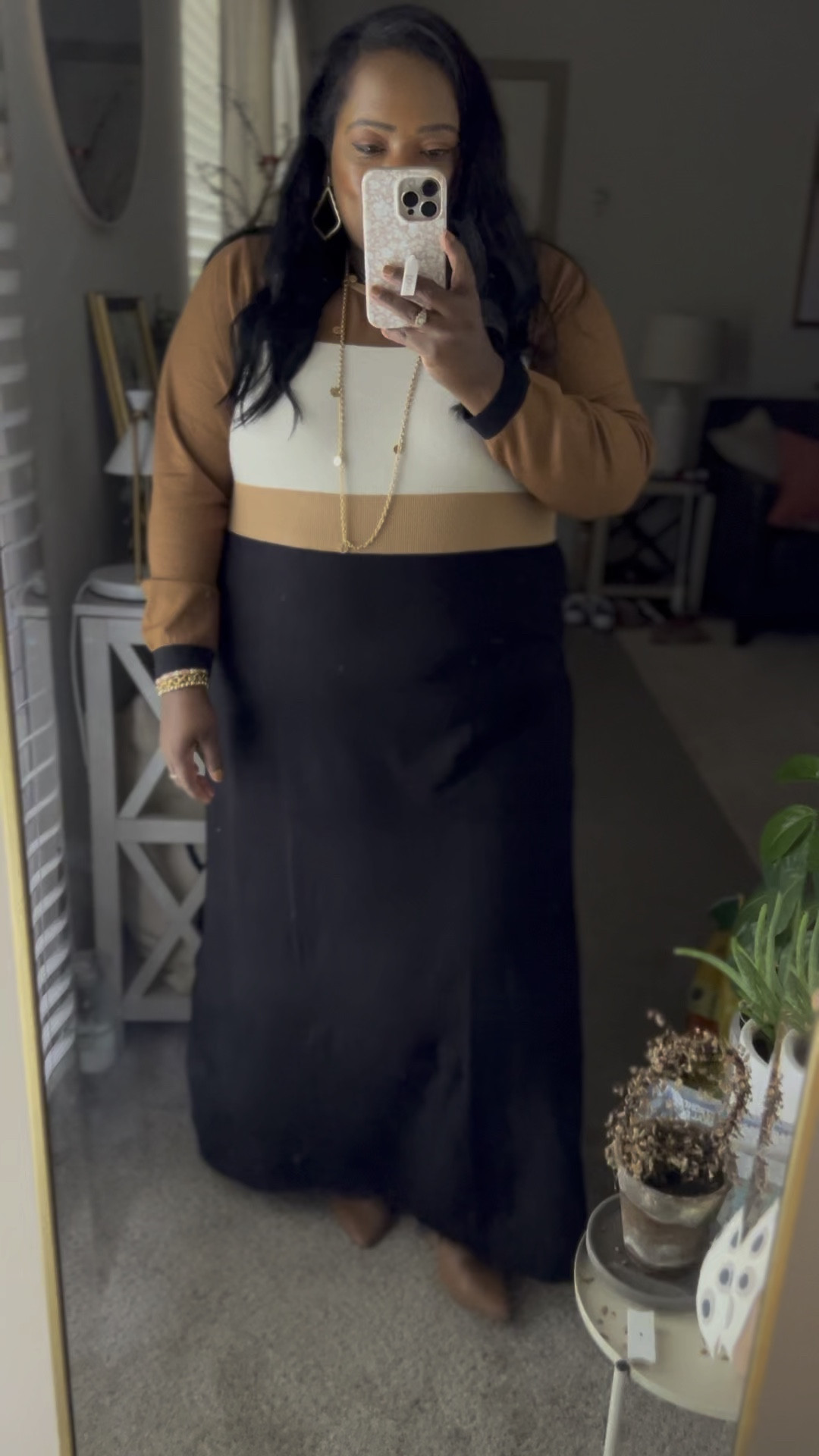 I’m OBSESSED with this sweater dress from LOFT! I’m wearing the size XXL in the regular length and I’m 5’0. 

#LTKSaleAlert #LTKVideo #LTKWorkwear