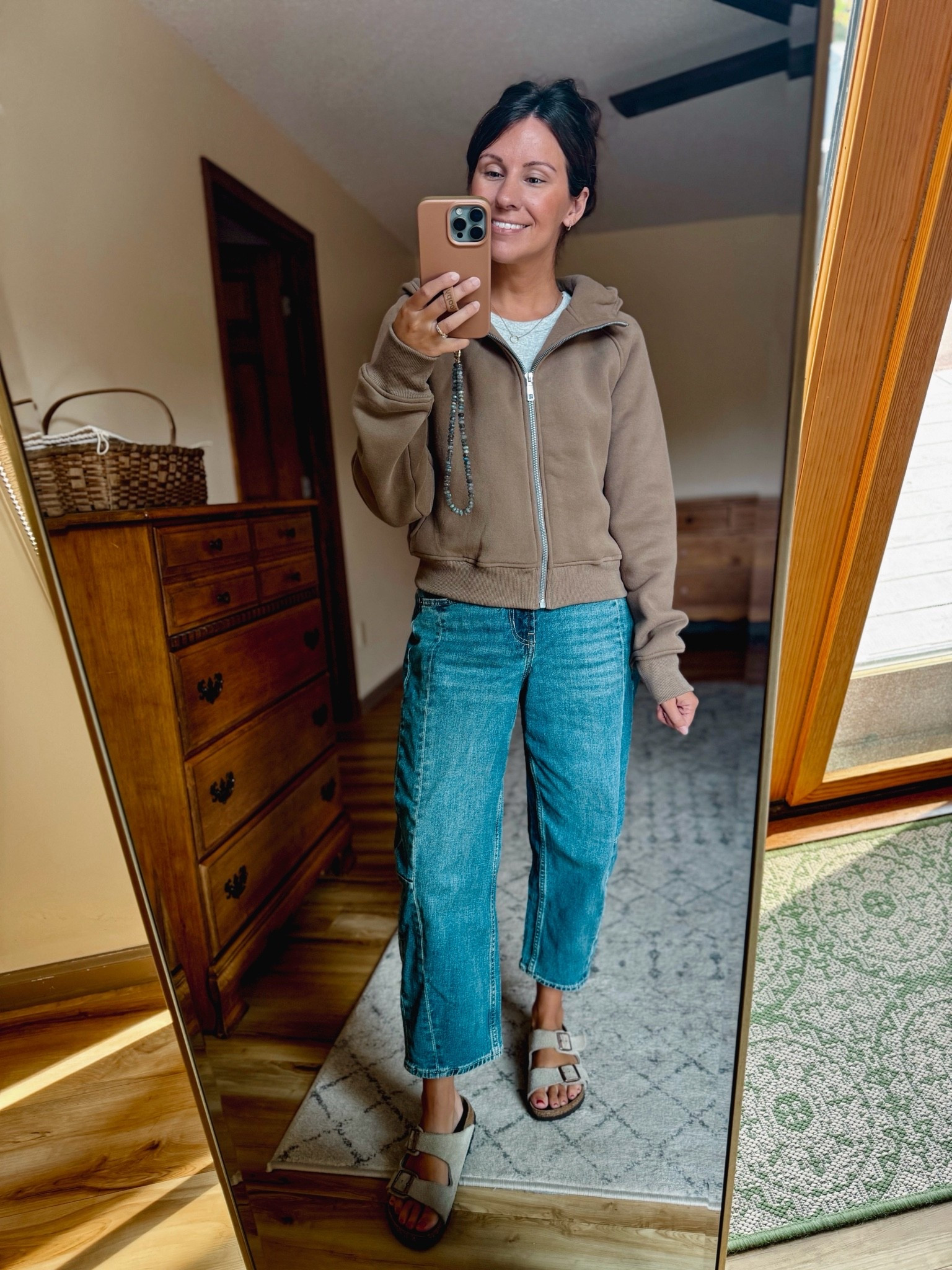 Early fall outfit🤎

Wearing size small in my both my tank and sweatshirt and 0 petite in my barrel jeans. My Birkenstock sandals fit true to size at size 36

#LTKootd #LTKPetite #LTKgrwm