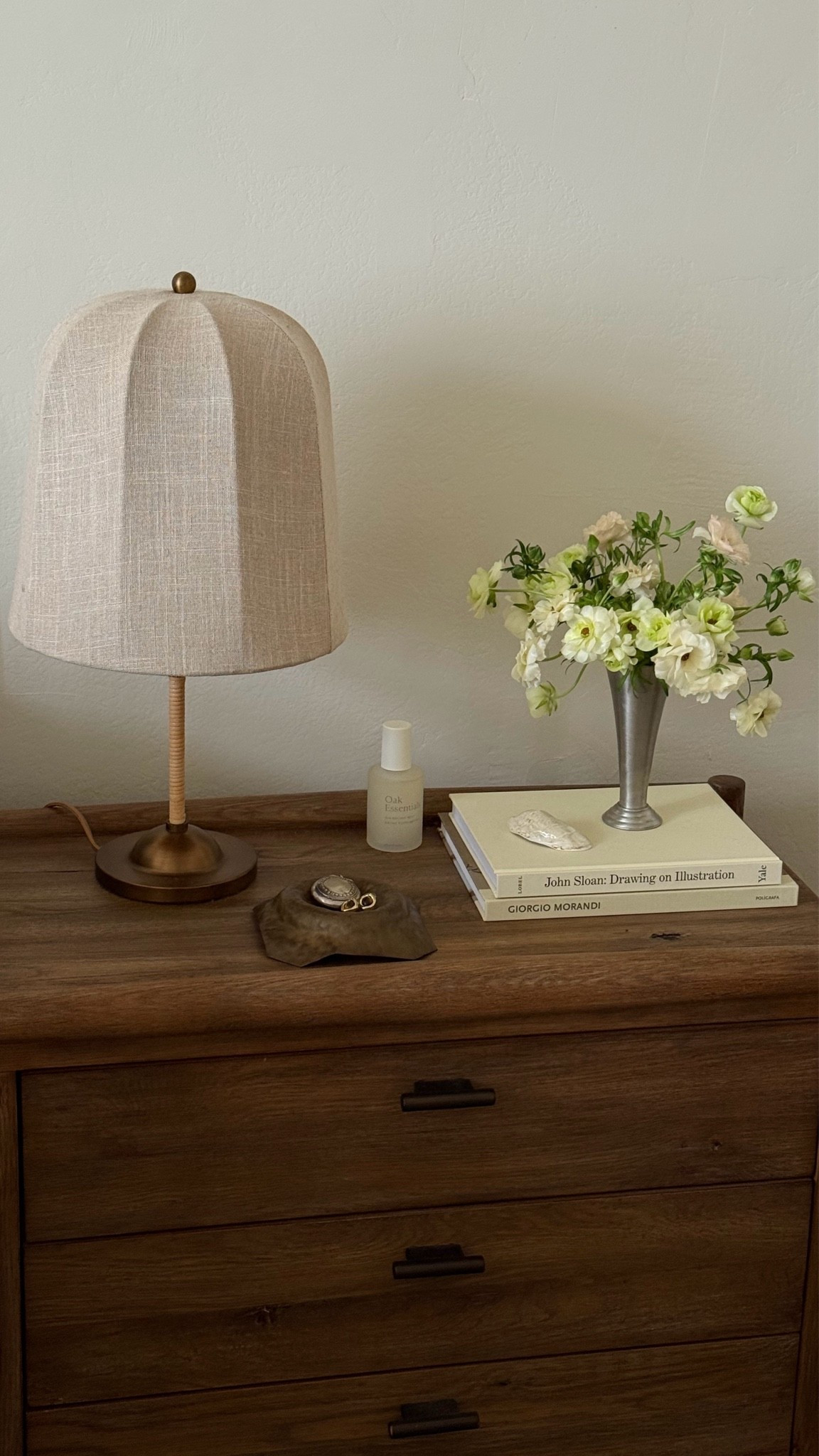 ON SALE: table lamp 💡