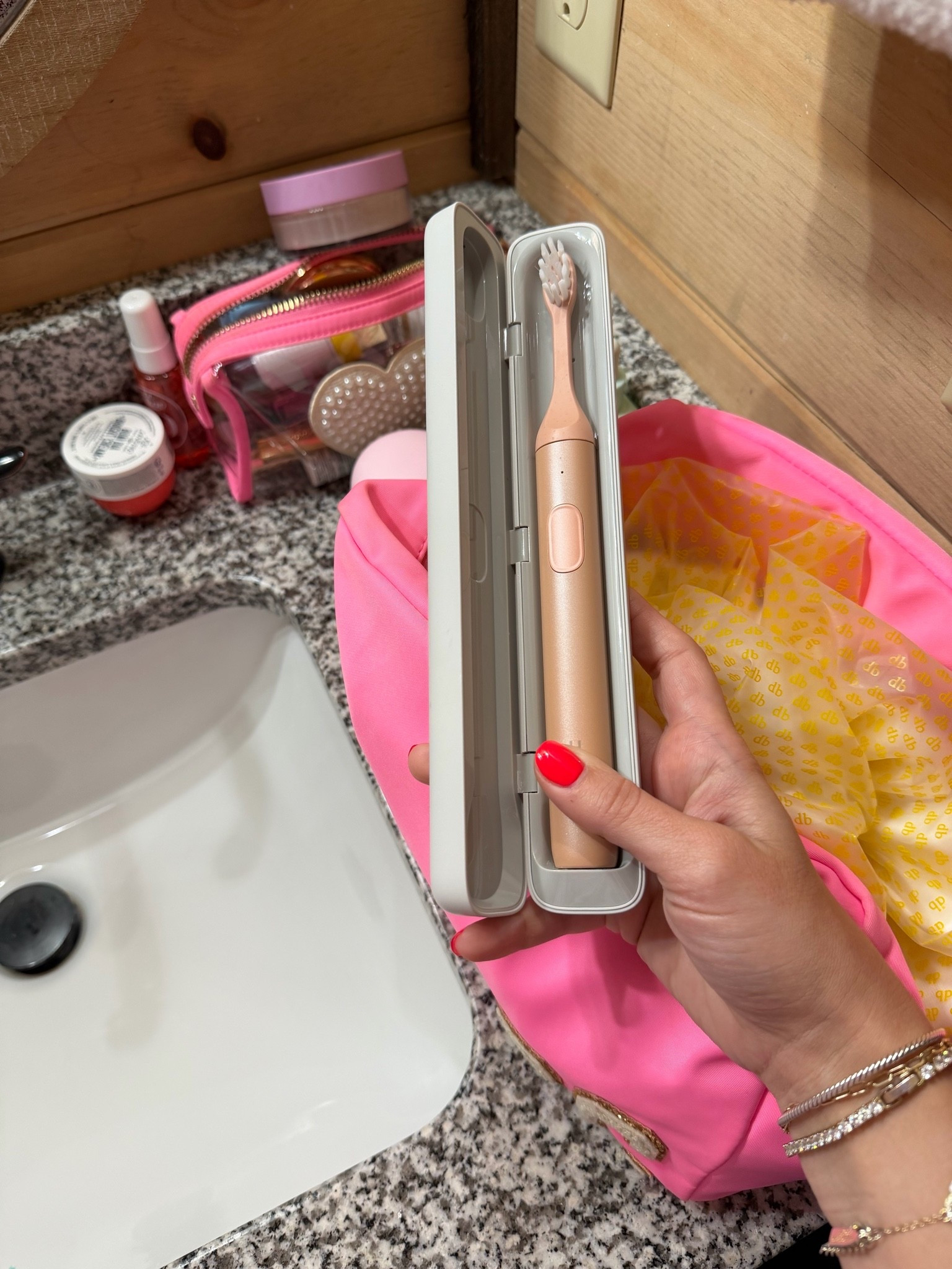 Easily the best toothbrush I have used! UV case