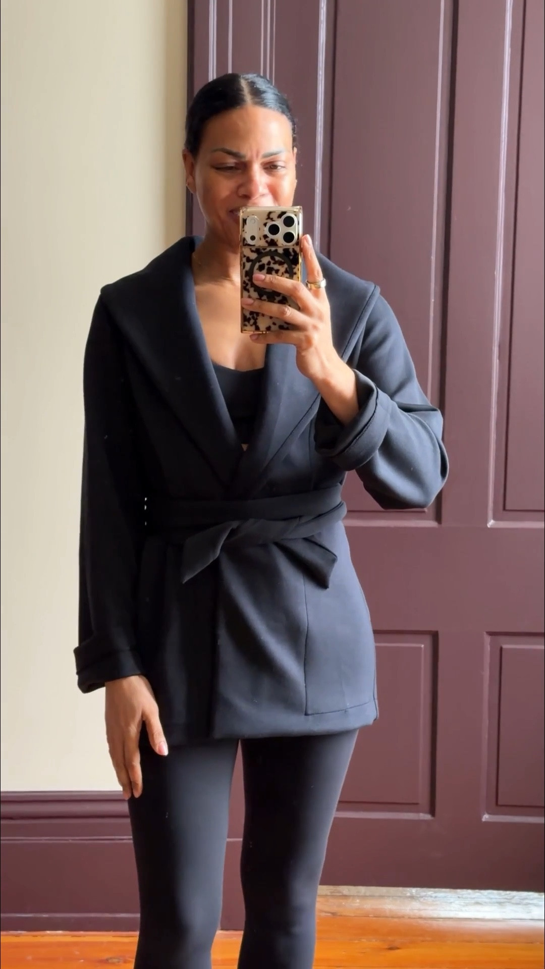 Some of you were asking about this wrap it’s Spanx! Use code ANNAGXSPANX for 15% off your first order! It’s so versatile and SO soft! 



#LTKActive #LTKOver40 #LTKootd