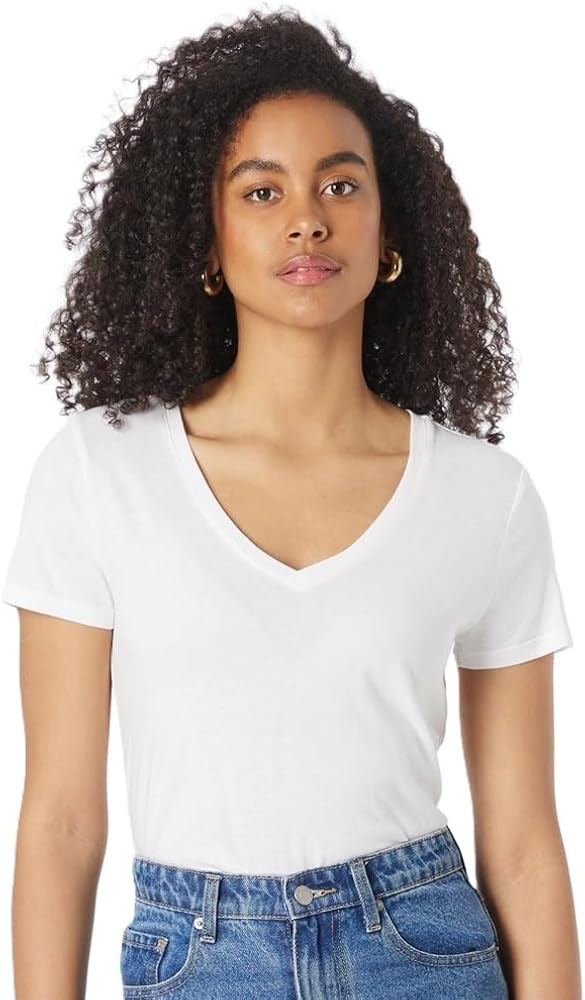 Gap Women's Favorite V-Neck Tee T-Shirt | Amazon (US)