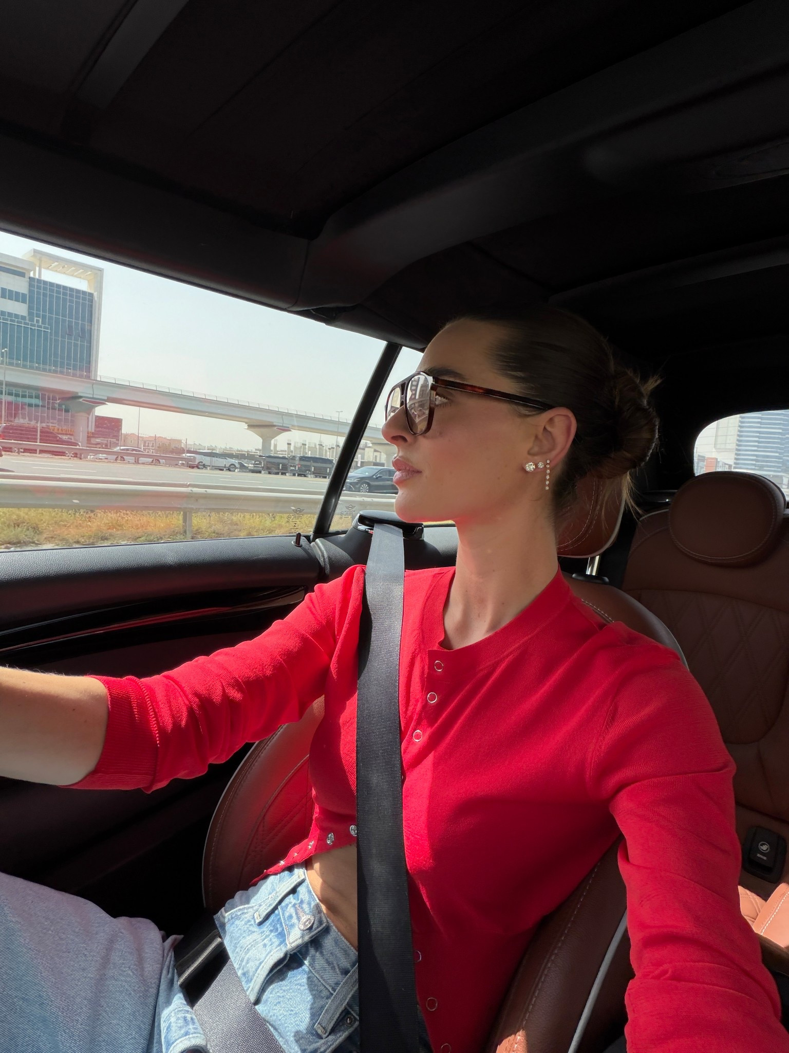 Nia revolve cardigan, citizens of humanity, YSL, Saint Laurent sunglasses, Pandora droplet earring 

#LTKootd