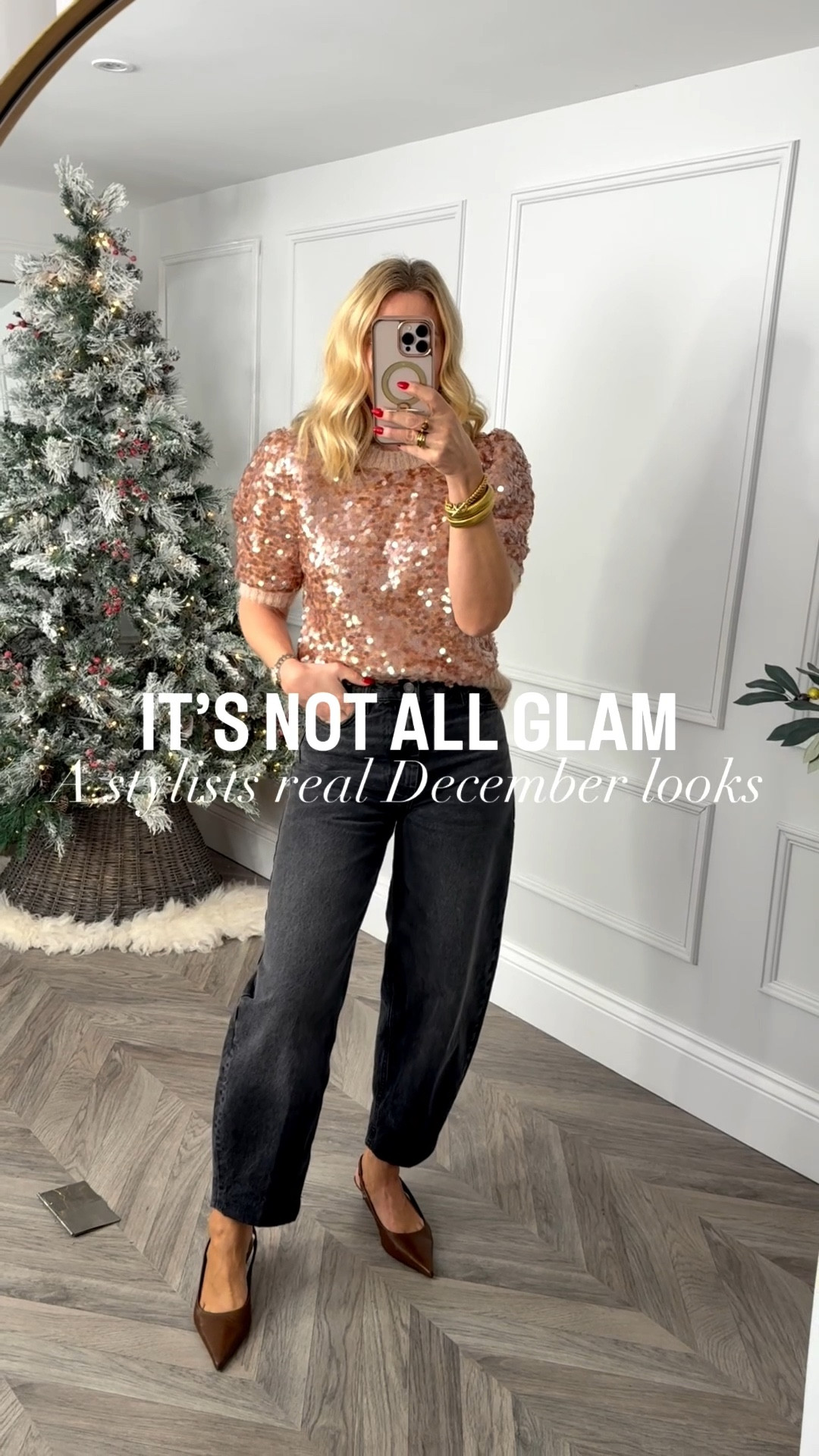 What a stylist really wears in December 🤍

Between dog walks, errands, lunches with the girls, and long studio days planning the future of MM — it’s more about comfort, layering, and pieces I reach for on repeat.

Not all glam, bar from one evening, but nonetheless it’s me and my style! 

Save this for inspiration! 


#LTKfestive #LTKstyletip #LTKwinter