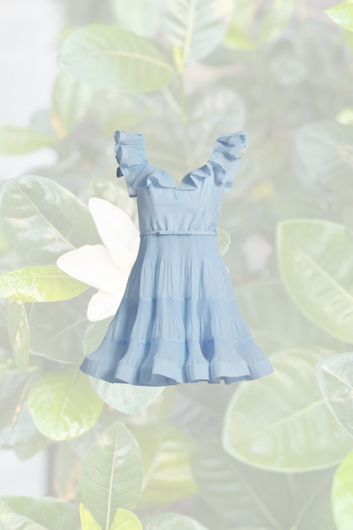 This is going to be my most-worn dress this season… It’s so beautiful and feminine 🤍 I wore it out in both Saint Barth and Palm Beach and am planning on wearing it to a Derby event. Go up if in between sizes. 