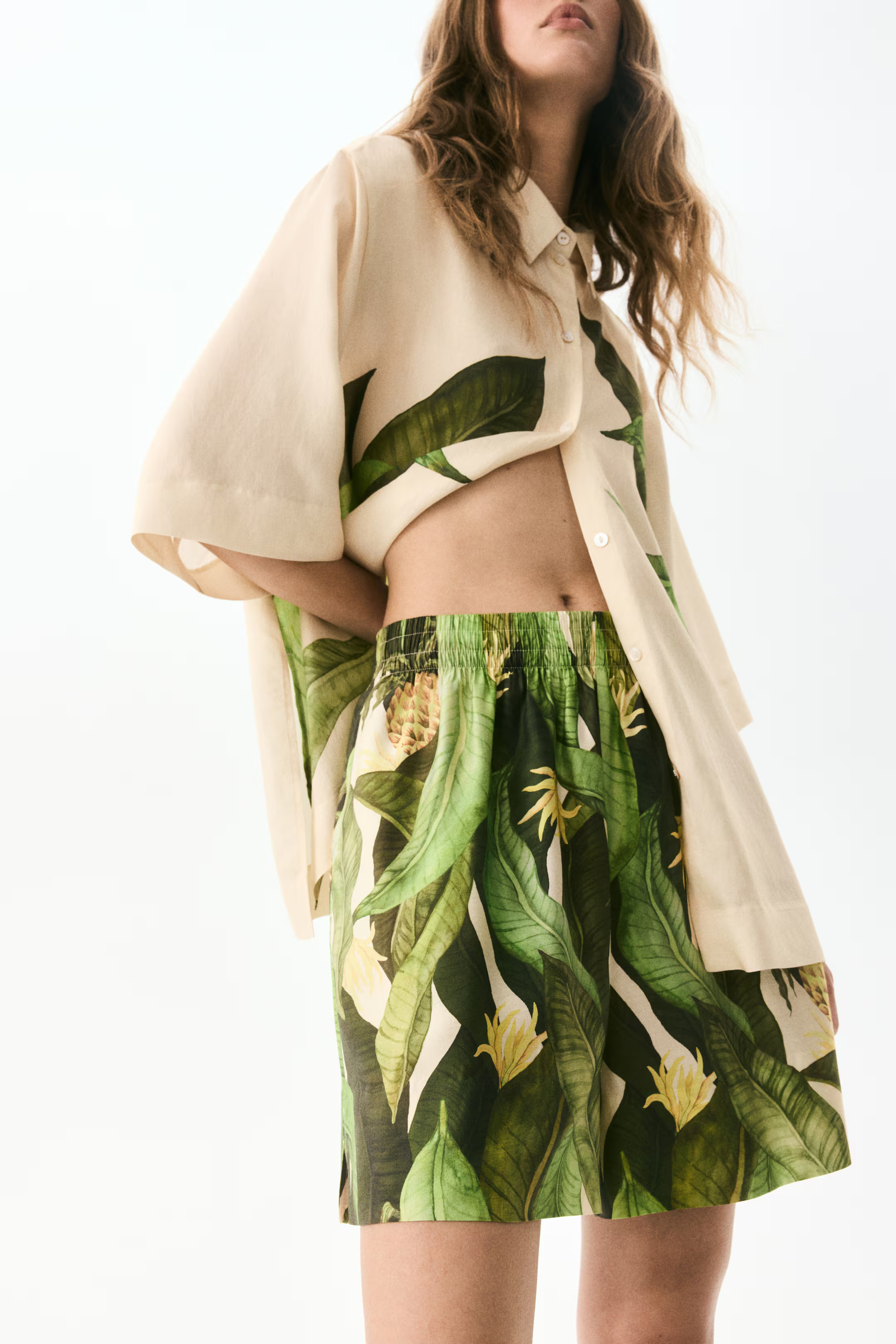 Patterned Pull-On Shorts | H&M (US + CA)