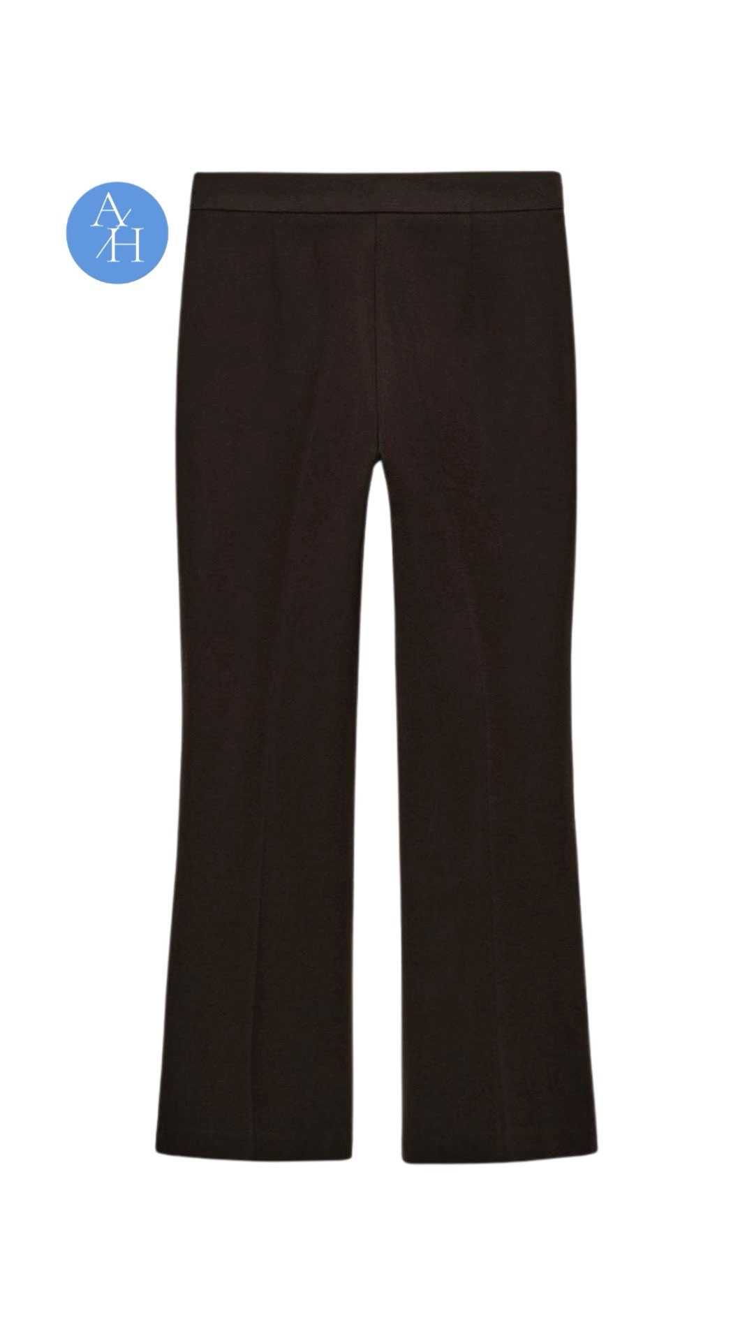 This shorter leg and subtle flare create an elevated silhouette that’s comfortable, flattering, and easy to style with heels or flats. A wear-on-repeat everyday pant that feels modern, walkable, and effortlessly put together. 

 #LTKootd #LTKOver40