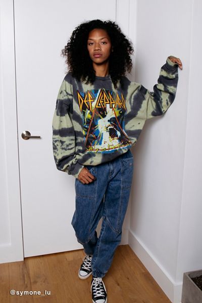 Def Leppard Hysteria Tie-Dye Sweatshirt | Urban Outfitters (US and RoW)