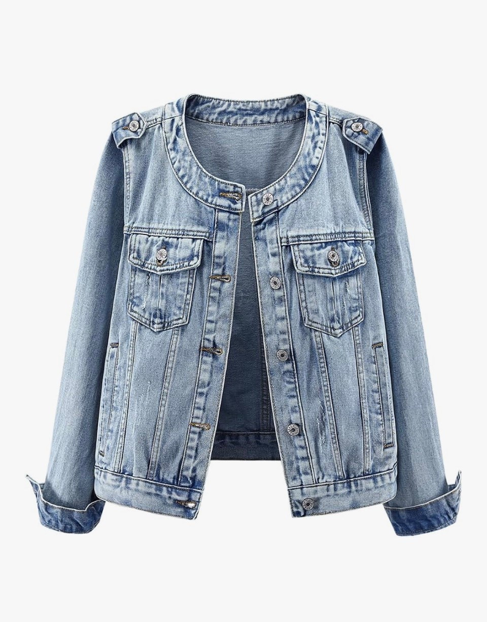 I always need a sweater and light jacket to keep me warm during the spring and summer months while the AC is blasting! Stylish little number with a coupon price! Comes in black too! 

#LTKSaleAlert #LTKdayinmylife #LTKmomlife