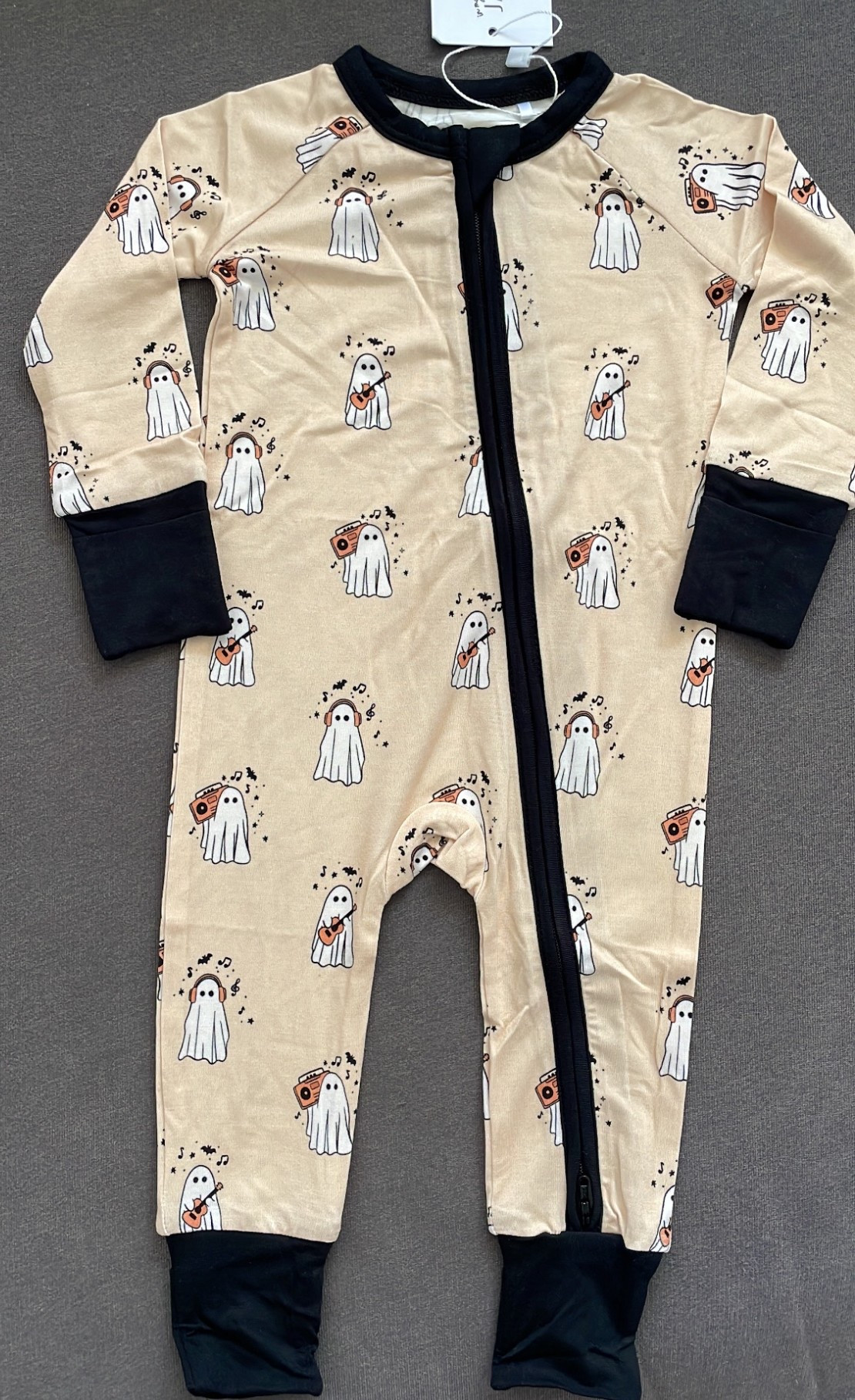 Baby Halloween pjs
In my jammers bamboo pjs


#LTKBaby #LTKKids #LTKSeasonal