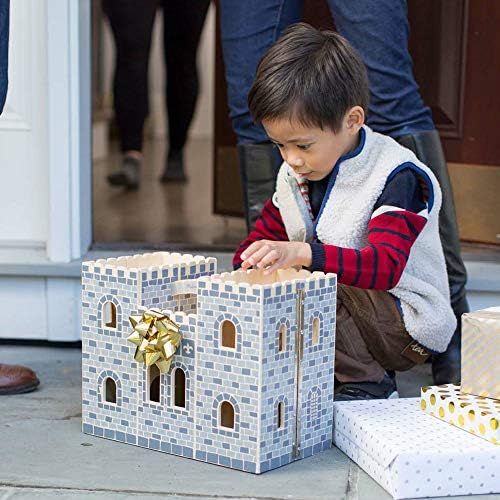 Melissa & Doug Fold and Go Wooden Castle Dollhouse With Wooden Dolls and Horses (12 pcs) | Amazon (US)