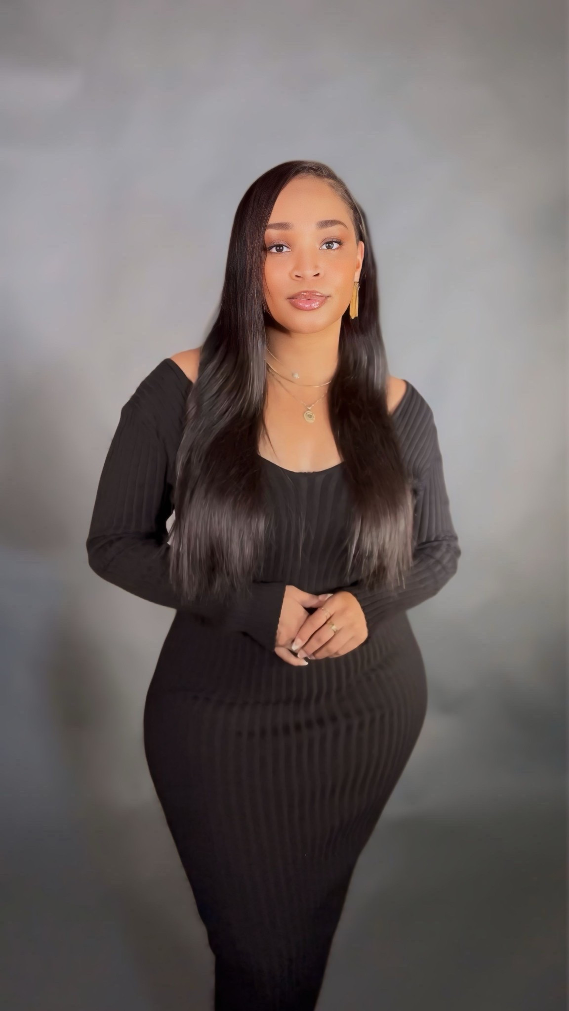 Hi gorgeous! 👋🏽 I wanted to take a moment and quickly introduce myself to you. My name is Farrah LaRaé, I’m a toddler mommy based in Houston, TX, a serial entrepreneur, mentor and woman of Faith. 

I’m here sharing all things Faith, Fashion, Beauty and Lifestyle! I am a curvy girl who loves to add a modern twist to modest fashion, and can’t wait to have you along for the journey! 🤍☺️

#LTKCurvy #LTKModestFashion #LTKBeauty #Ltklifestyle