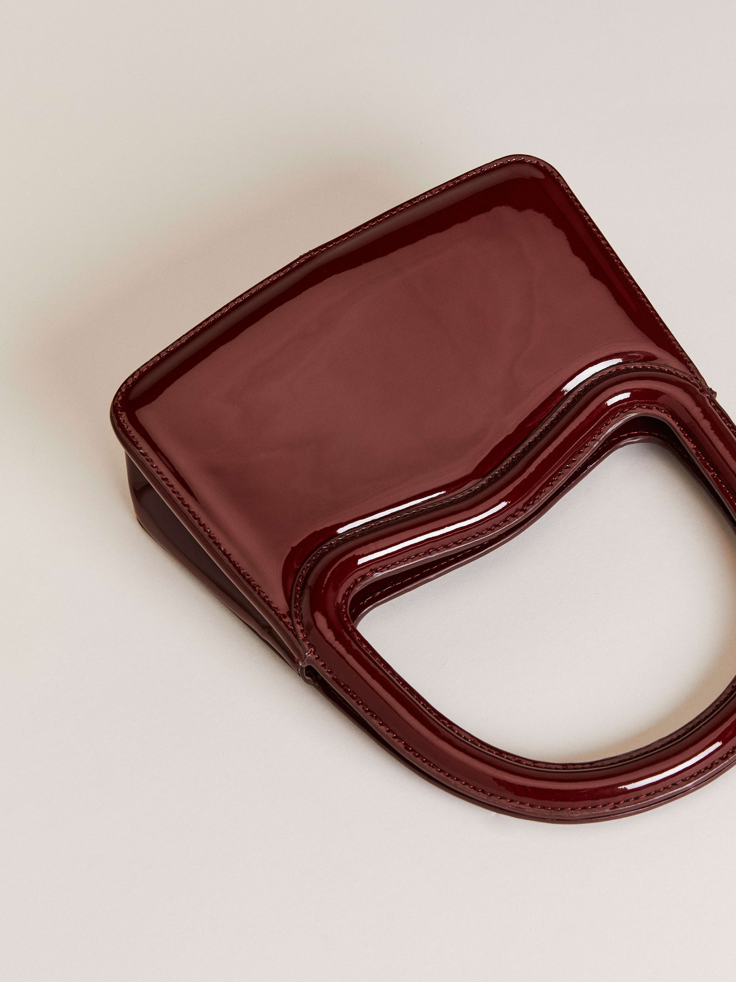 Mini Luciana Frame Handle | Reformation (Global)