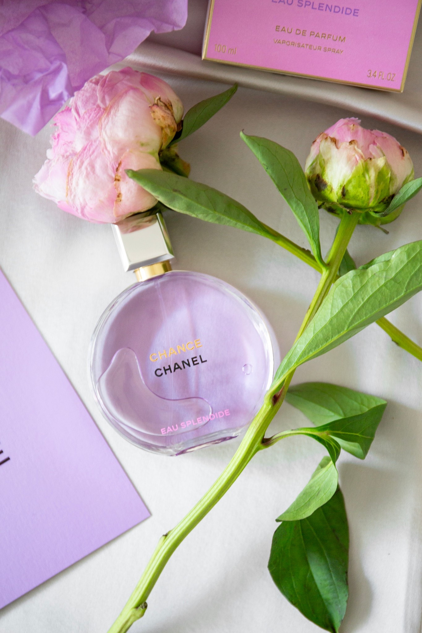 always take your chance! @chanel.beauty

The new CHANCE EAU SPLENDIDE sweeps in like a breath of joy—a bright raspberry accord sparkles with crisp fruit and the soft allure of rose and violet, lifting the senses in a luminous rush. 

Magnetic. Complex. Splendid in every way.
@welovecoco #welovecoco #chaneleausplendide #chanelfragrance #chanelbeauty #takeyourchance #sotd #floralscent #perfumecollection



#LTKBeauty #LTKSeasonal #LTKGiftGuide