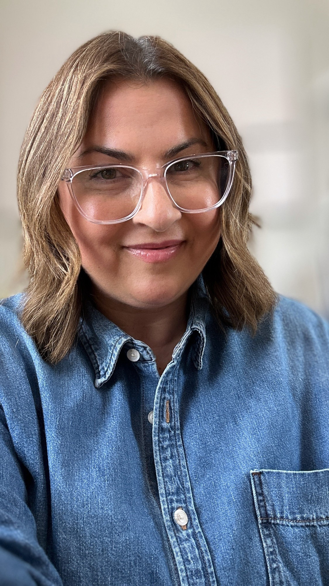 My makeup lineup when I need a little pick me up. 

On a clean moisturized face:
Colorescience sun screen, non negotiable and evens out skin tone - Light
Merit Minimalist Perfecting Complexion (I use under my eyes )  - Ochre   
Merit flush Balm - Stockholm
Rare Beauty - Soft Pinch for a cheeky pink finish 
I moisturize my lips with the sleep mask and apply a tiny dot on upper and lower lips of the rare beauty liquid blush onto my lips and dabb to blend in  
