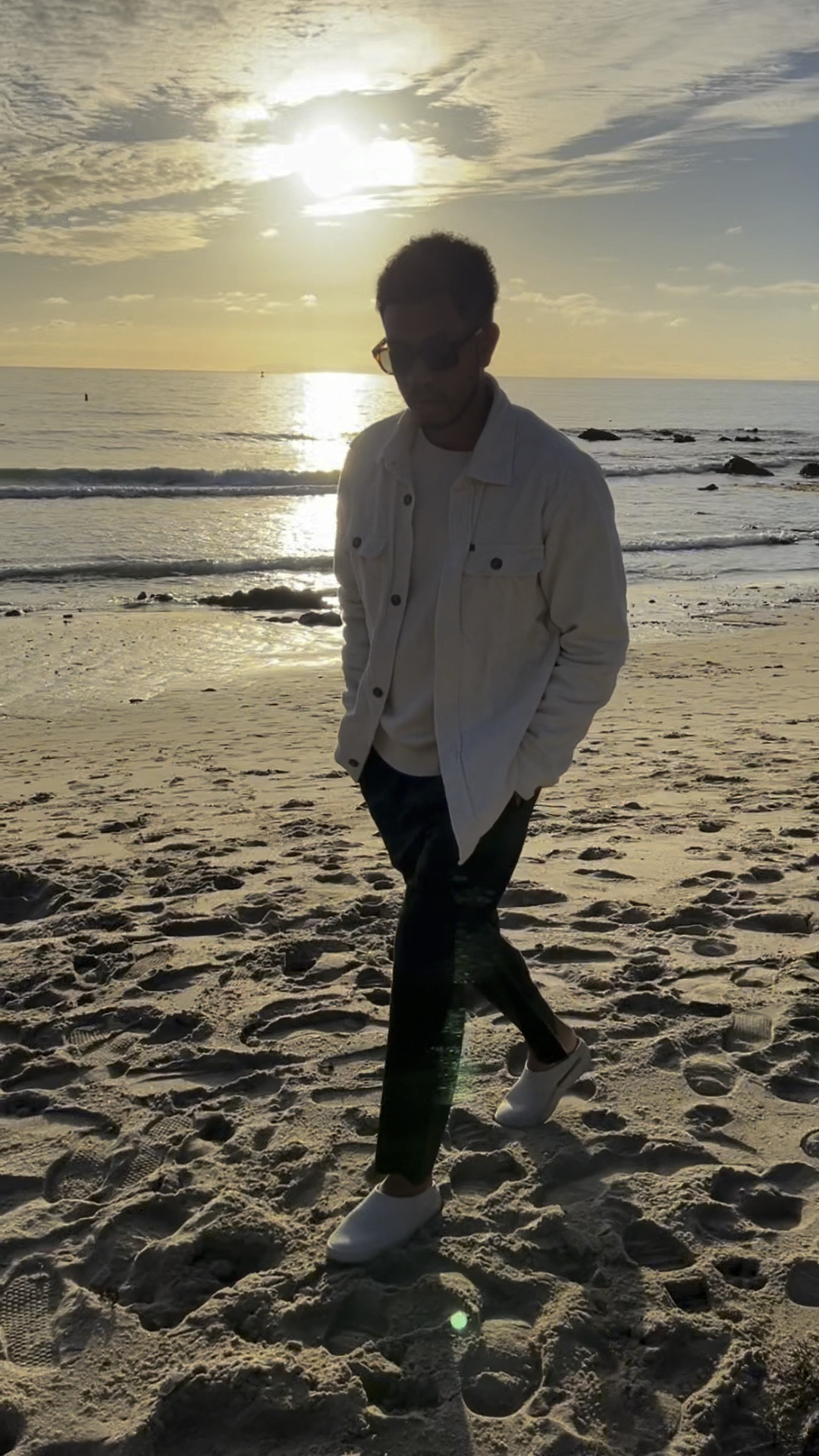 Fear Of God California’s literally go with ANY outfit 


Fear of God, loafers, Jerry Lorenzo, fog, neutral shoes 

#LTKshoecrush #LTKmens #LTKGiftGuide