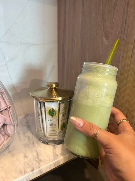 Matcha time 🍵✨
Pique Matcha is my new go to. 