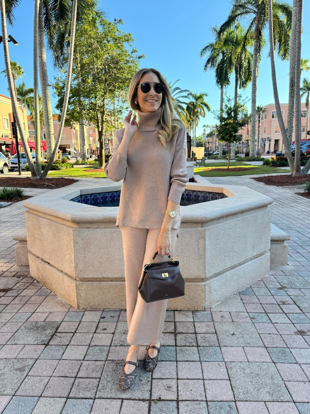 This set is amazing!! I love the fitting and the quality, perfect casual chic look. Fits true to size and I’m wearing size small


#LTKU #LTKootd #LTKSeasonal