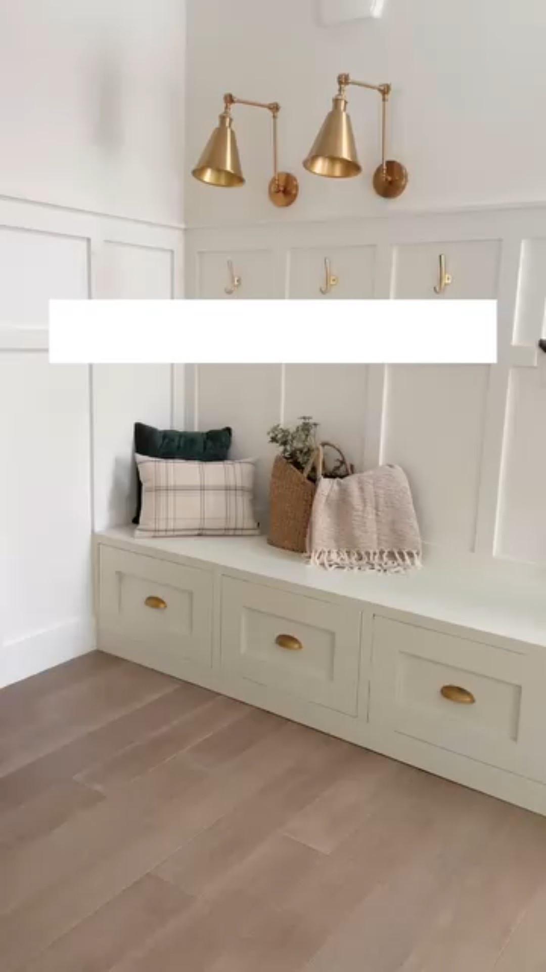 Entryway storage bench! ❤️

#LTKSaleAlert #LTKHome #LTKmomlife