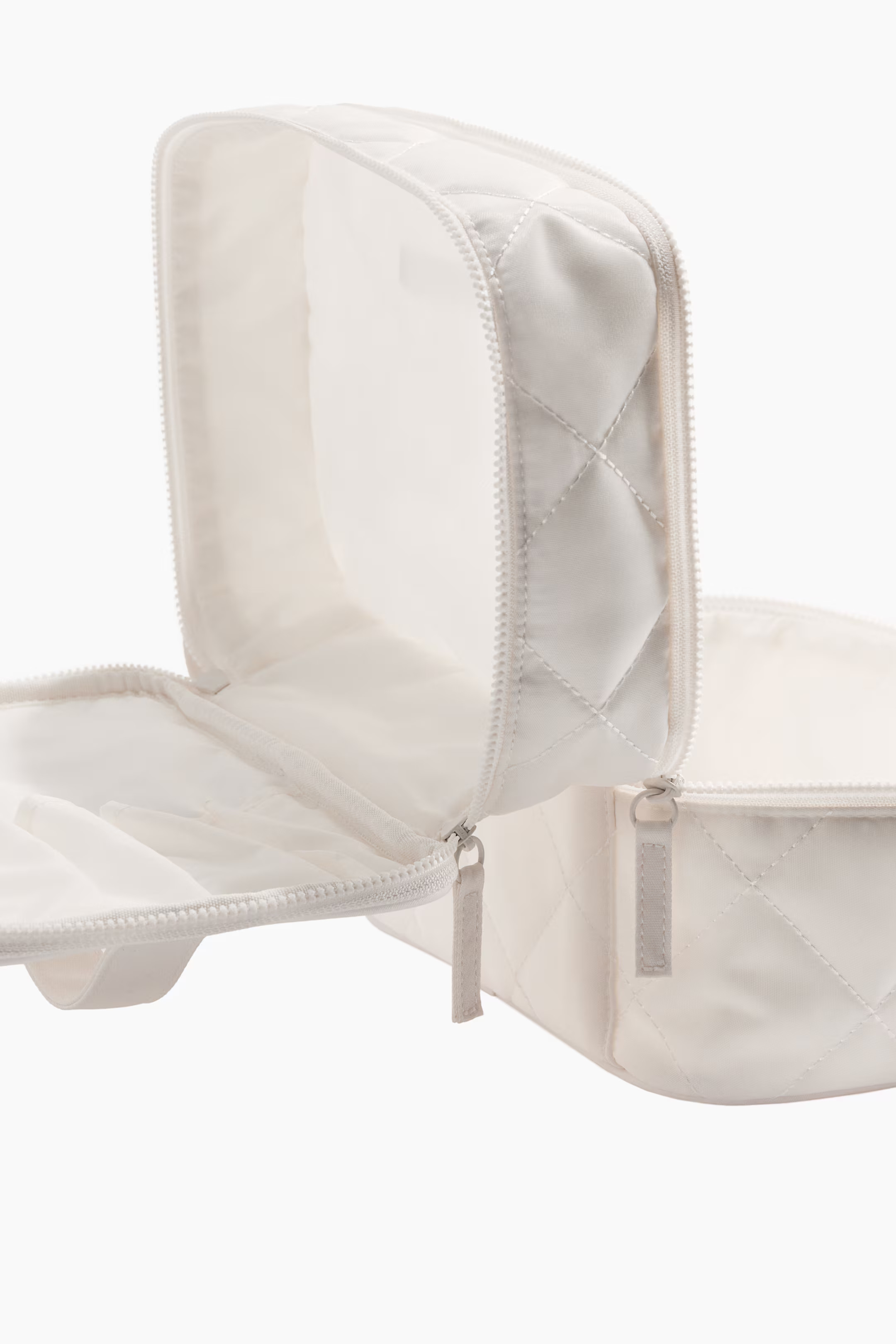 Große Kulturtasche mit zwei Böden | H&M (DE, AT, CH, NL, FI)