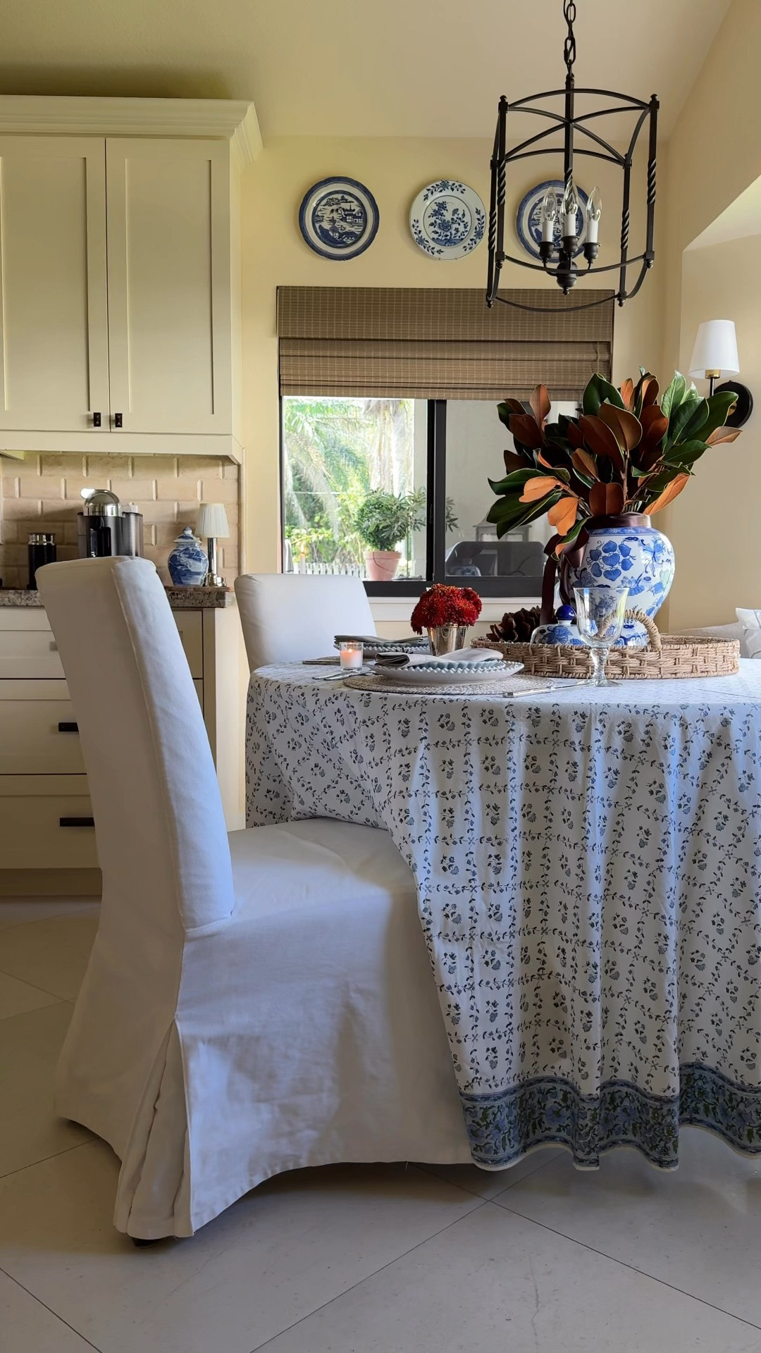 Prime Day deal on this beautiful tablecloth!
Tabletop. Tablescape. Blue & White. Classic Decor. LavenderRoseHome

#LTKSaleAlert #LTKHome
