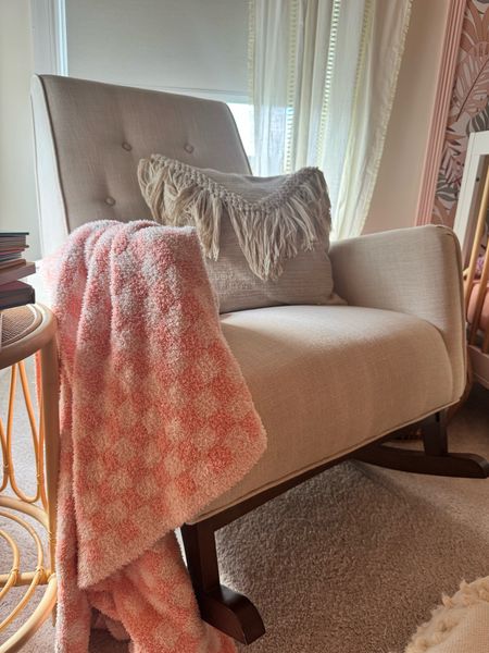 the styled collection blankets are my daughters absolute favorite. so soft and cozyy

#LTKSpringSale #LTKsalealert #LTKhome