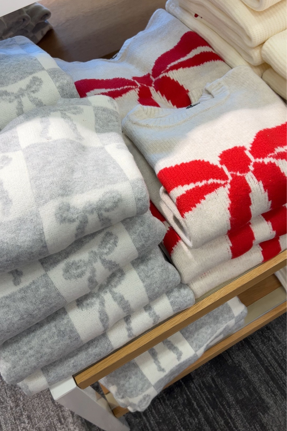 Bow holiday Christmas holiday sweater

#LTKSeasonal #LTKStyleTip #LTKHoliday