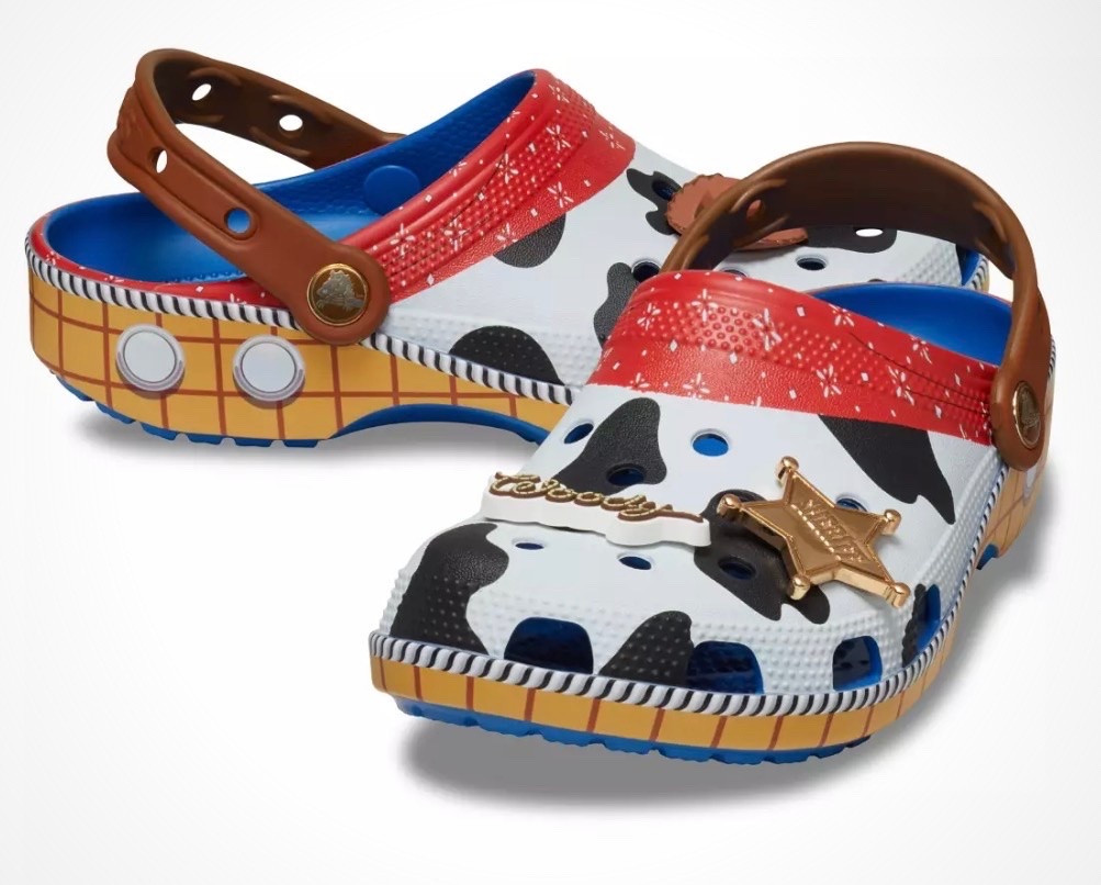 The new Toy Story crocs ALSO dropped for new merch Monday! Buzz and woody, iconic ✨

#LTKSeasonal #LTKootd