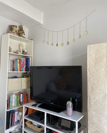 My new living room moon phase decor 🌙🌗

Boho, astral, wall hanging, garland, bohemian, home decoration, gift idea, Amazon finds 

#LTKFindsUnder50 #LTKGiftGuide #LTKHome