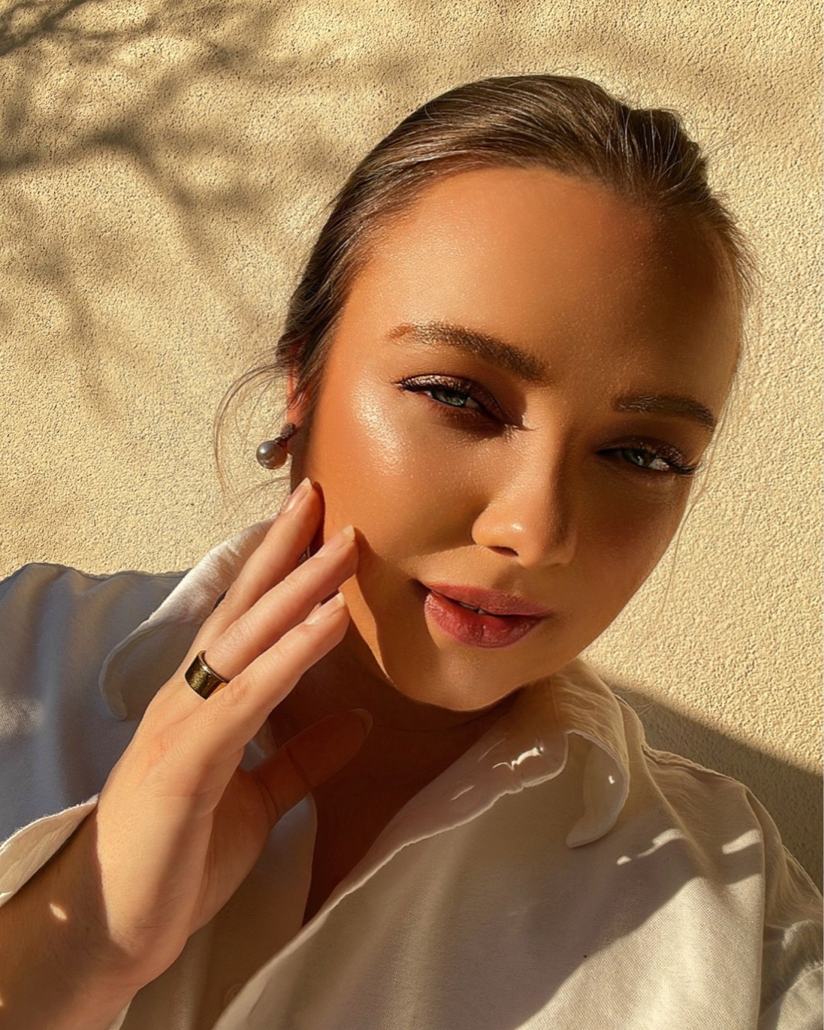 When Health Tracking meets Fashion! 🫶🏼✨ The Ultrahuman Ring Air is the perfect device to track and improve your health. It measures your heart rate throughout the day, counts the steps, tracks your sleep, the oxygen levels during your sleep, your cycle and so much more! It’s a true technical masterpiece! 💯 And makes the perfect Christmas gift for every fitness & health lover. 
Through my link and my code SEASANDCALI30 you can get up to 30% off - Only with my code SEASANDCALI30 🎁 

#Ultrahuman #UltrahumanRingAir #Fitnesstracker #Christmasgifts #LTKHoliday #LTKGiftGuide 

#LTKOver40 #LTKSaleAlert #LTKmorningroutine #LTKselfcare #LTKActive #LTKfitnessgoals