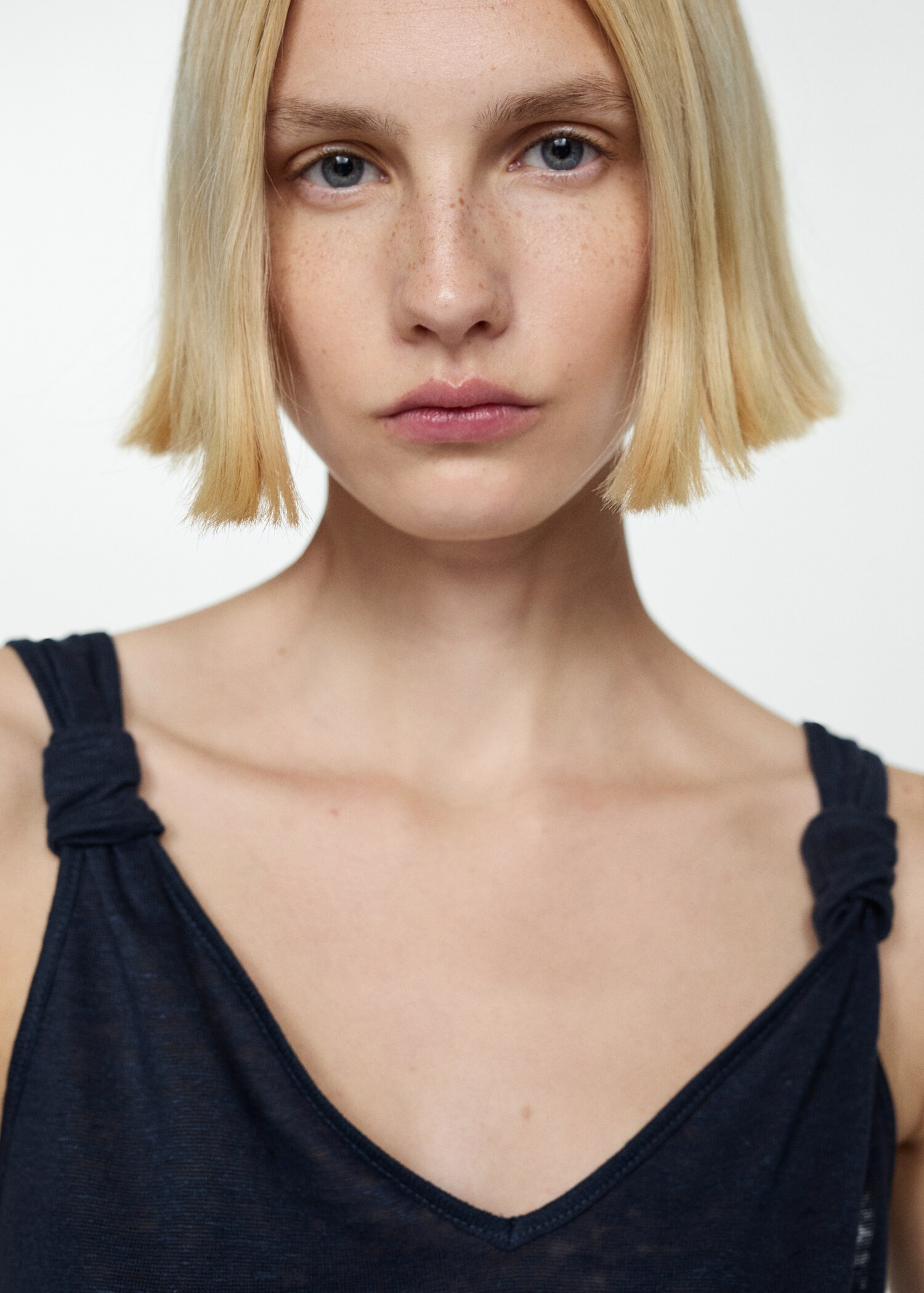 Linen top with knotted straps | MANGO (UK)