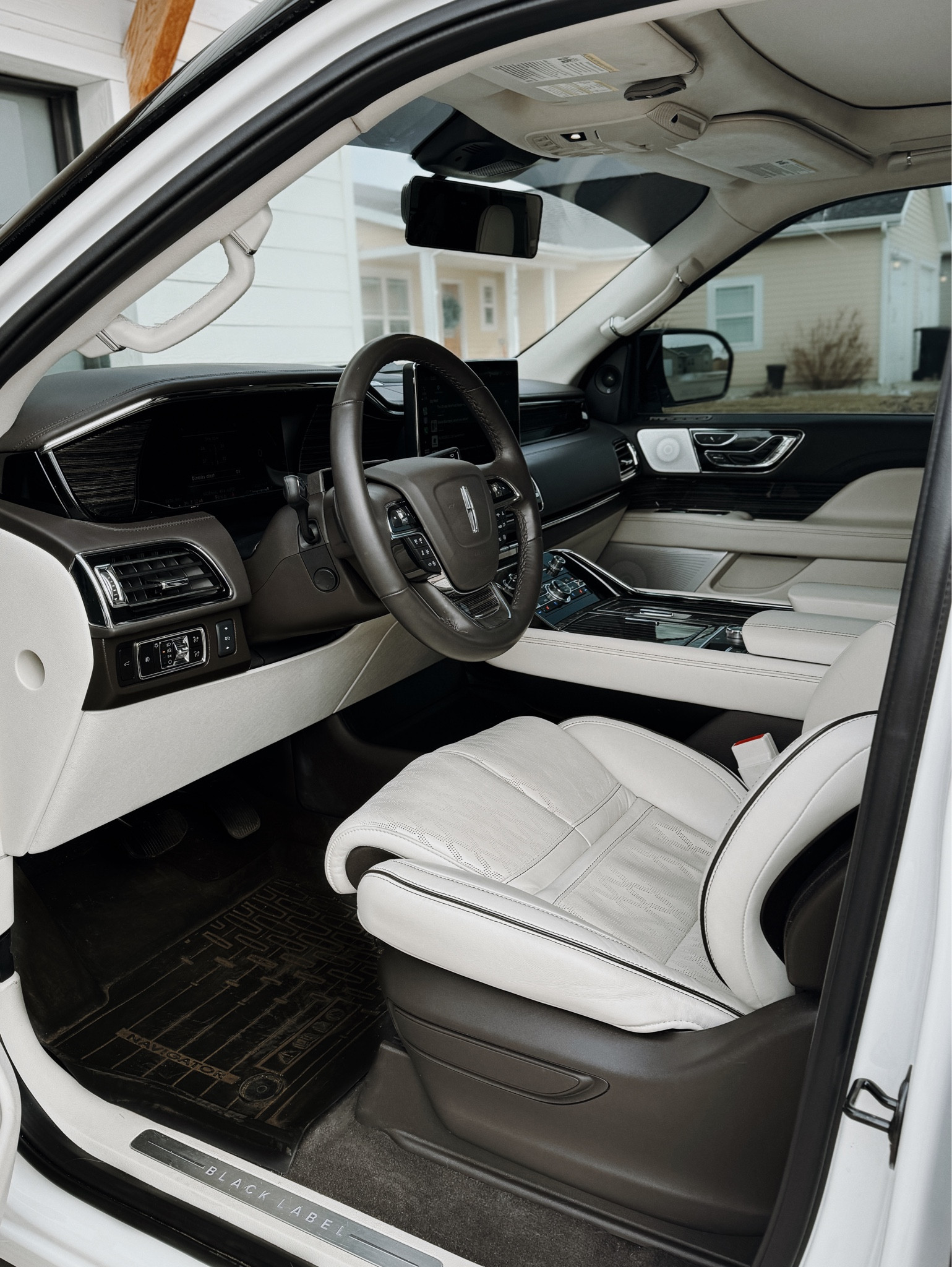 Car must haves continued..

#LTKtravel #LTKhome