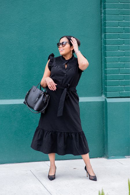 This black midi dress from Gibson is perfect for work or a casual dinner date! 

Spring fashion. Black dress. Black work dress. Workwear. Spring dress.

#LTKworkwear #LTKSeasonal #LTKstyletip