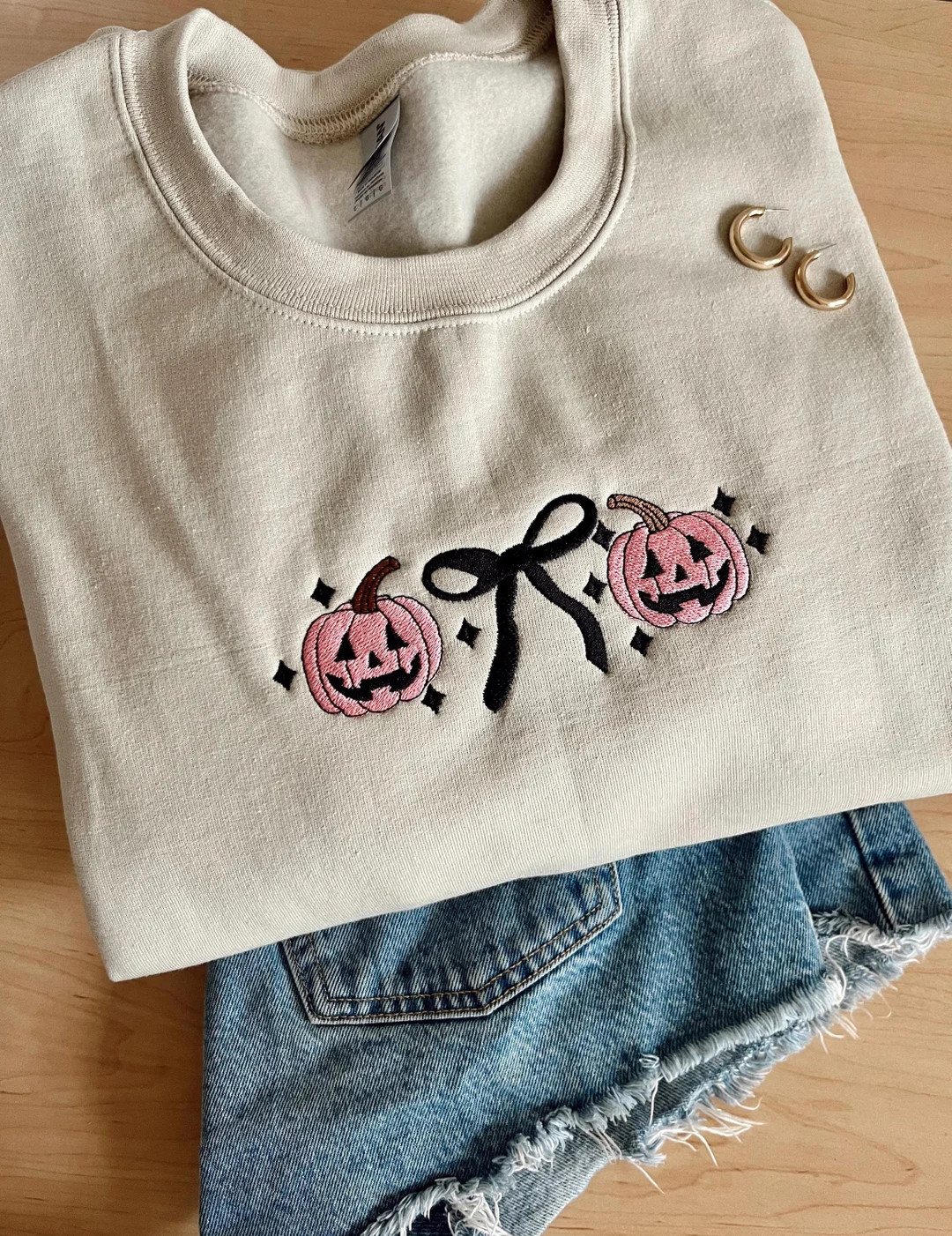 Pumpkin Bow Embroidered Sweatshirt, Coquette Halloween Sweatshirt, Pink Coquette Sweatshirt, Hall... | Etsy (US)