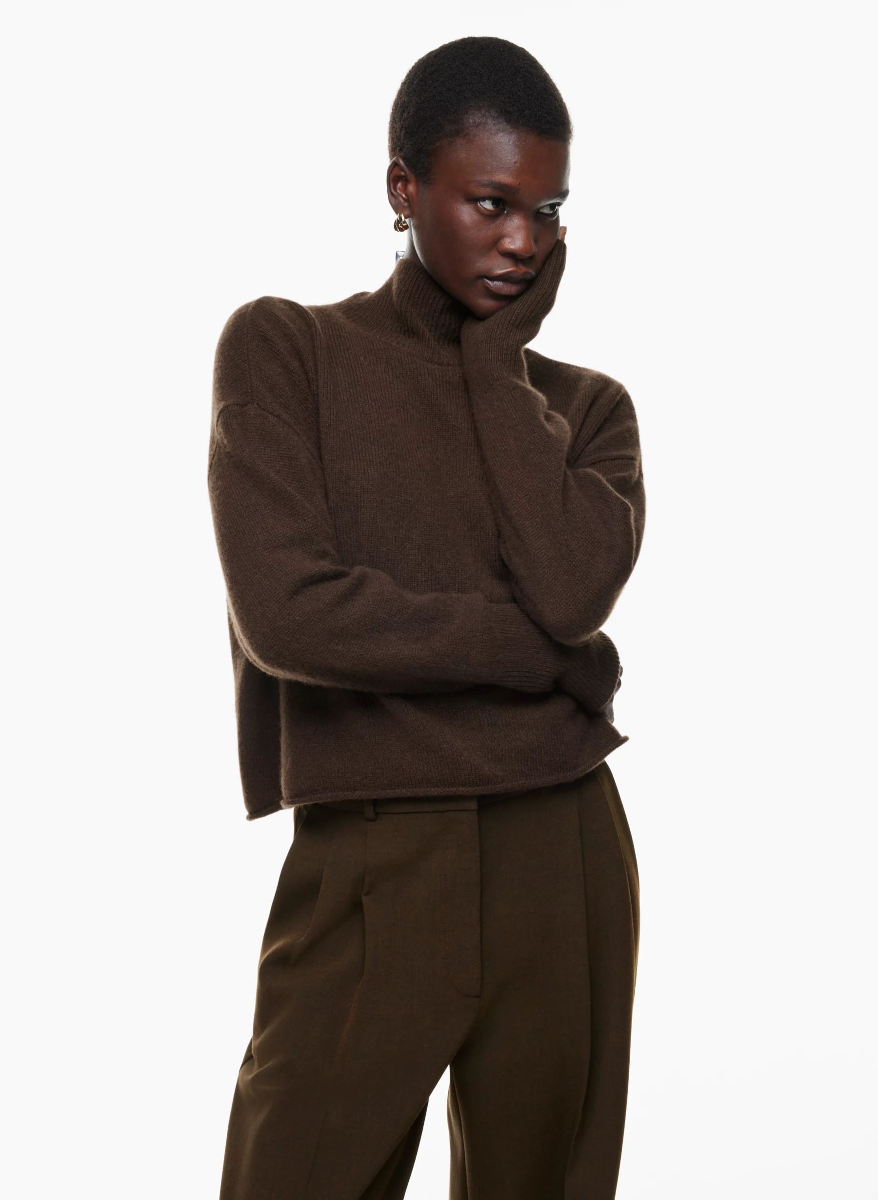 LUXE CASHMERE RELAXED TURTLENECK | Aritzia