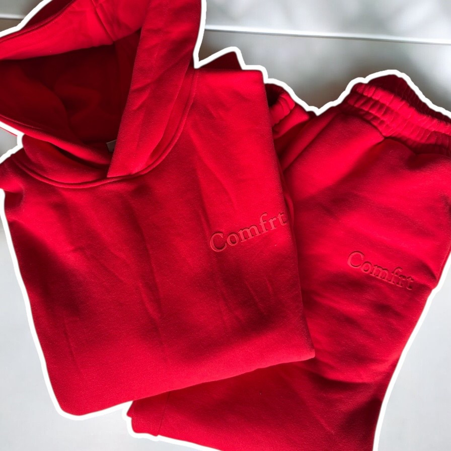 Perfect for:
Travel ✔️ 
Kid drop off ✔️ 
Lounging ✔️ 
Random dance battle ✔️ 

#LTKTravel #LTKFamily #LTKActive