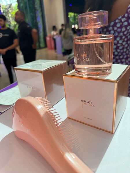 Lançamentos da Brae, perfume e escova de cabelo. 

#LTKover40 #LTKbeauty #LTKbrasil
