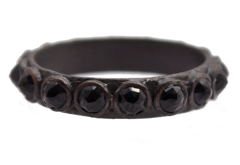 Black Spinel Stack Ring | Armenta