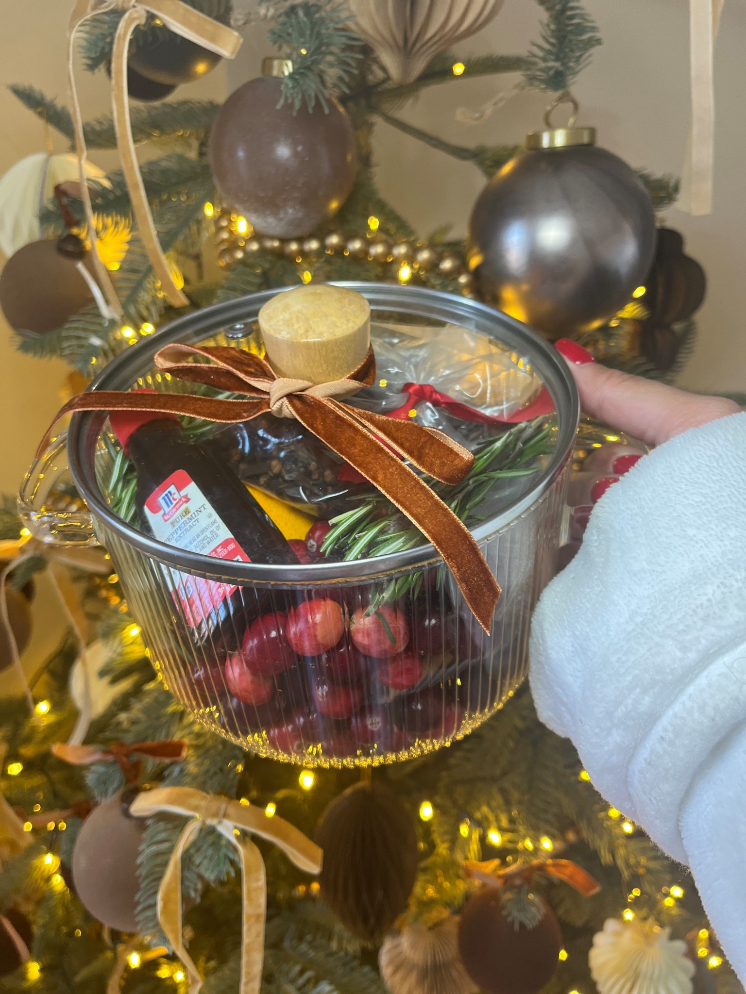 Amazon glass simmer pot 

#LTKFindsUnder50 #LTKHome