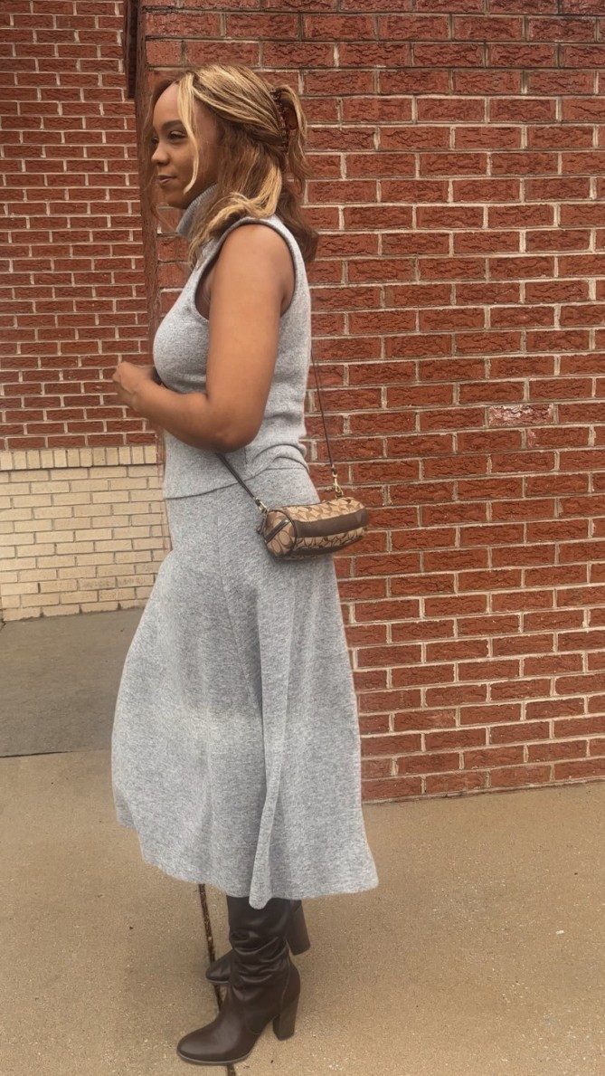 Grey two piece set from ASTR
This sweater set is so soft. Pieces can be worn separately or together all fall long. The weather was 70 today but if it was cooler out how cute would this be with a cropped blazer. Two colors available 😍 TTS but does have give 

#LTKSeasonal #LTKFindsUnder100 #LTKMidsize