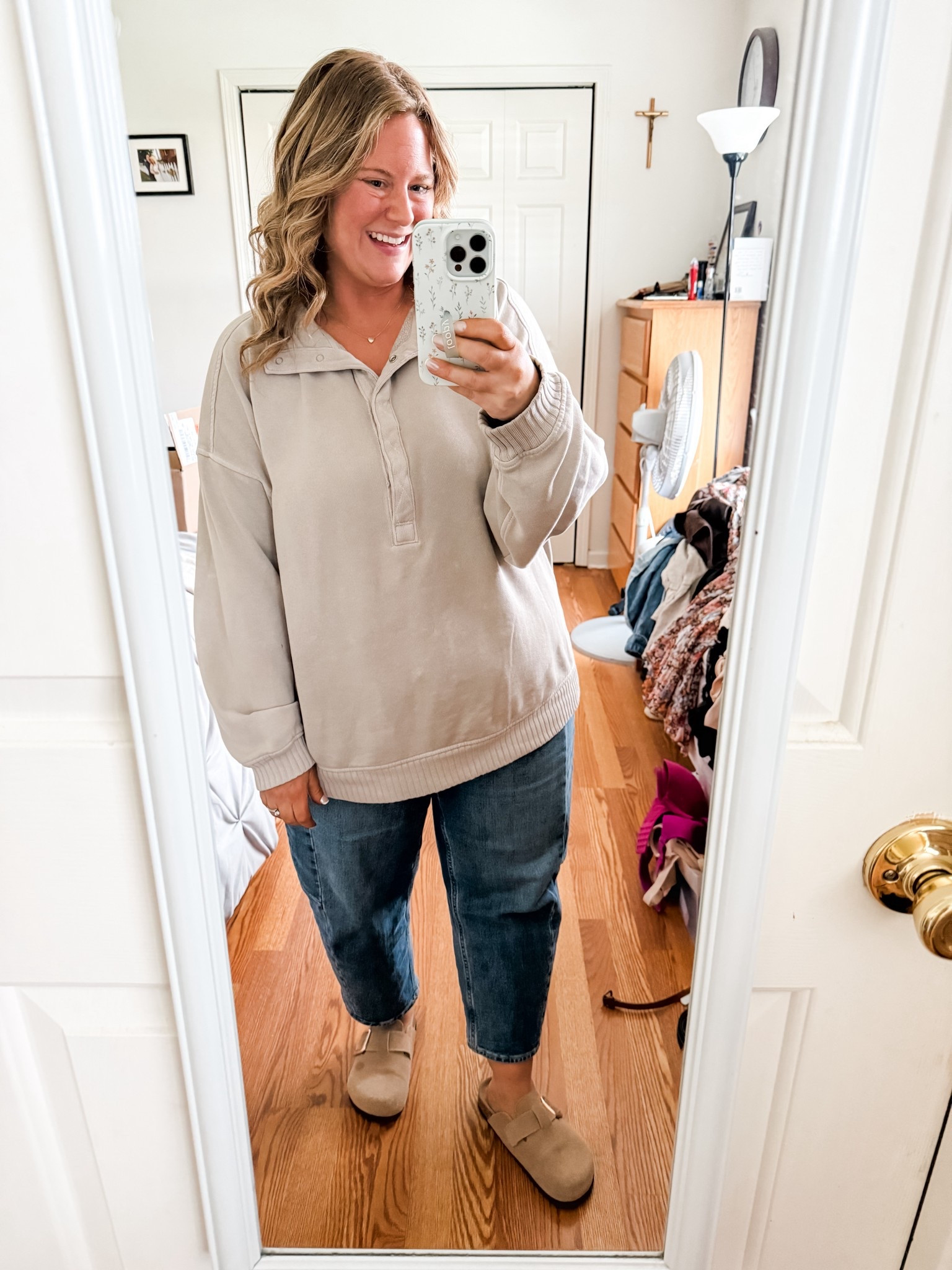 Wearing a large in my sweatshirt and a 33 short in my jeans 

#LTKSeasonal #LTKMidsize #LTKPetite