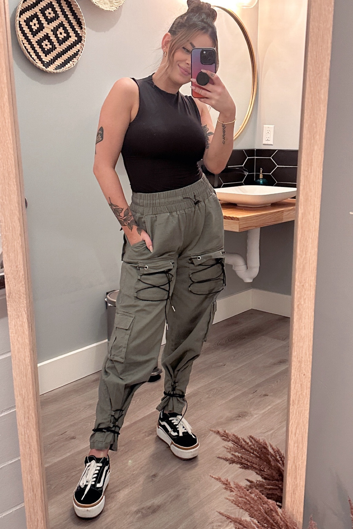 Cool girl casual. There’s something about cargo pants that just make an outfit feel complete❤️‍🔥

#LTKFindsUnder50 #LTKFindsUnder100 #LTKWorkwear
