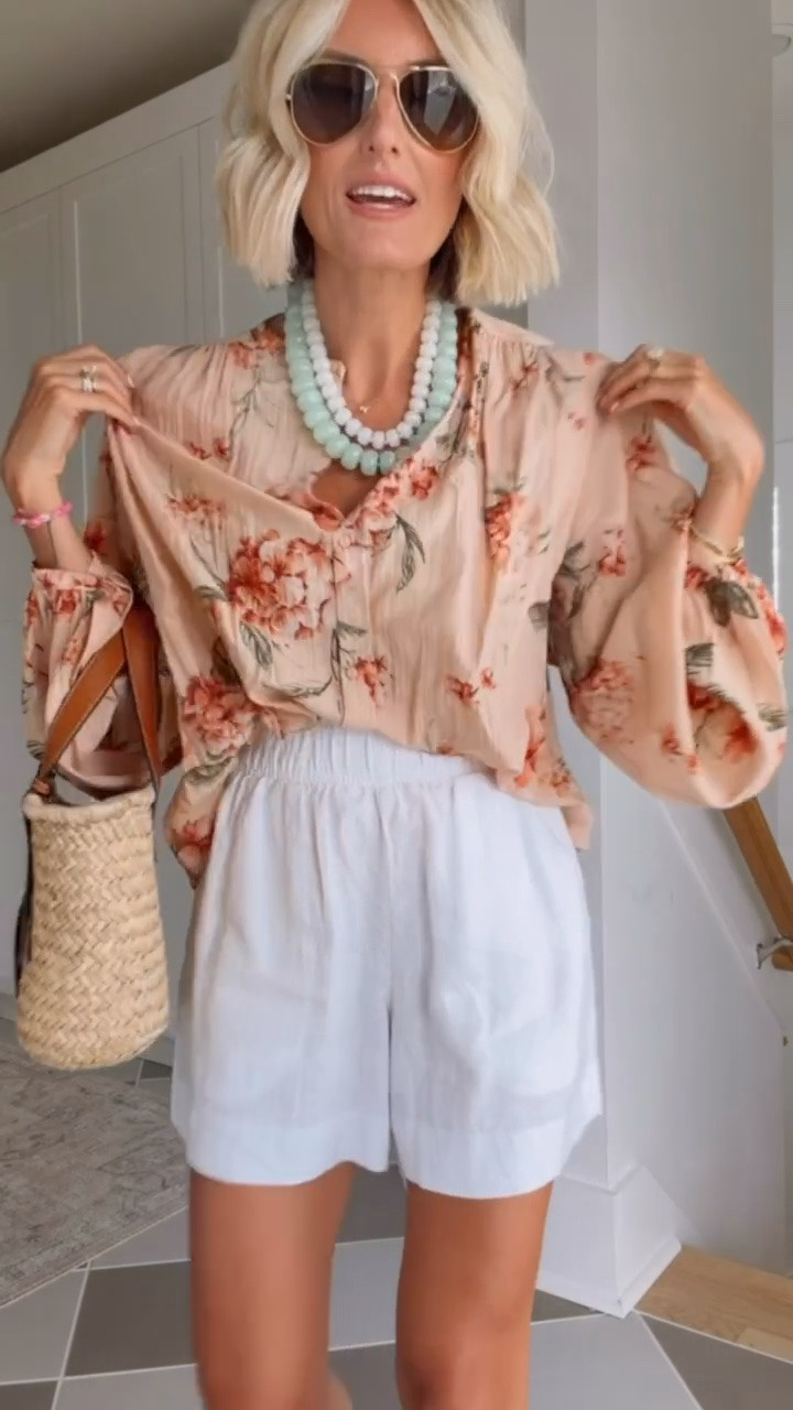 How cute are these colors together?! I cannot get over the price of this top 👏🏼 wearing XS.

Loverly Grey, Walmart find, Walmart fashion, floral blouse, Quince, white linen shorts, summer fashion, summer outfit ideas

#LTKootd