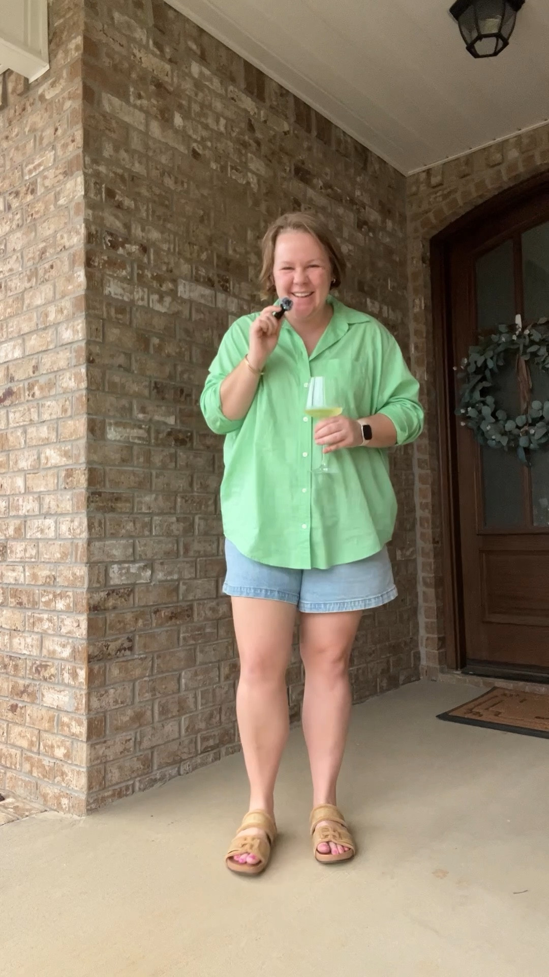 Basic outfit recipe— Abercrombie shorts and a button down shirt, Gap button down, Sam Edelman sandals

#LTKShoeCrush #LTKMidsize #LTKStyleTip