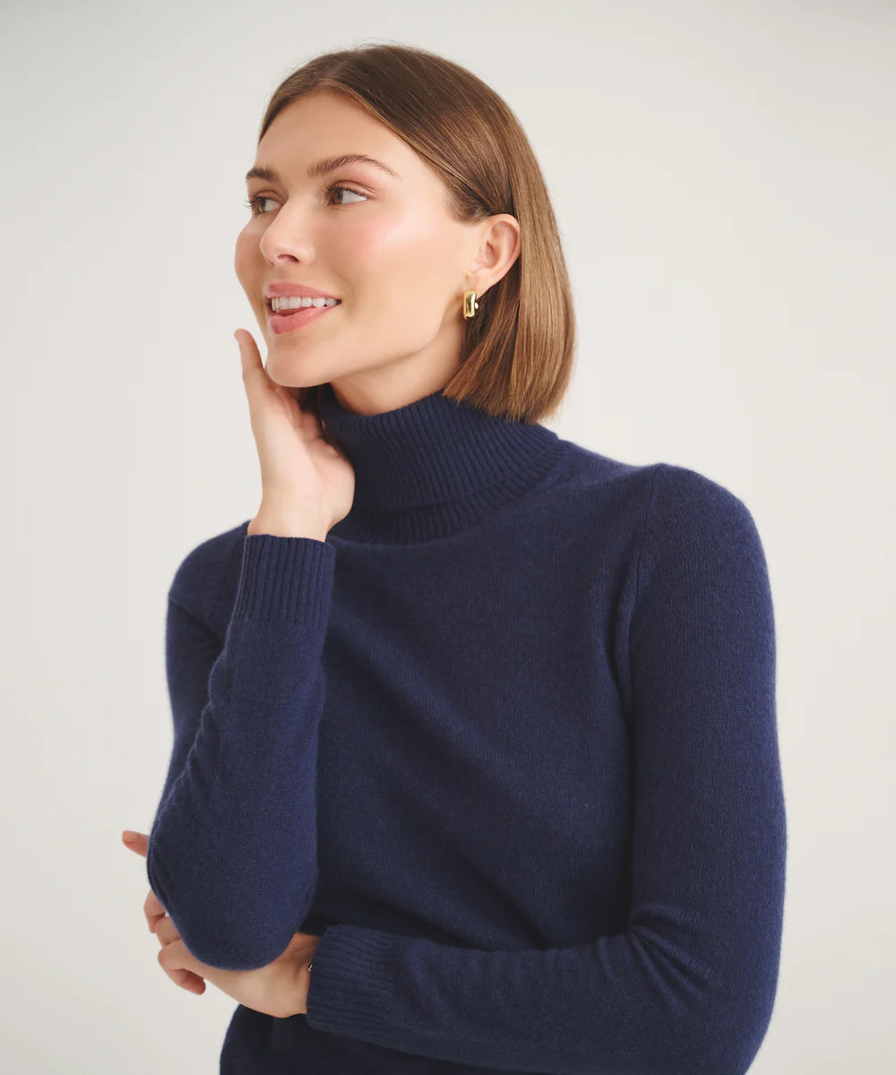 Basic Cashmere Turtleneck Sweater | NAADAM